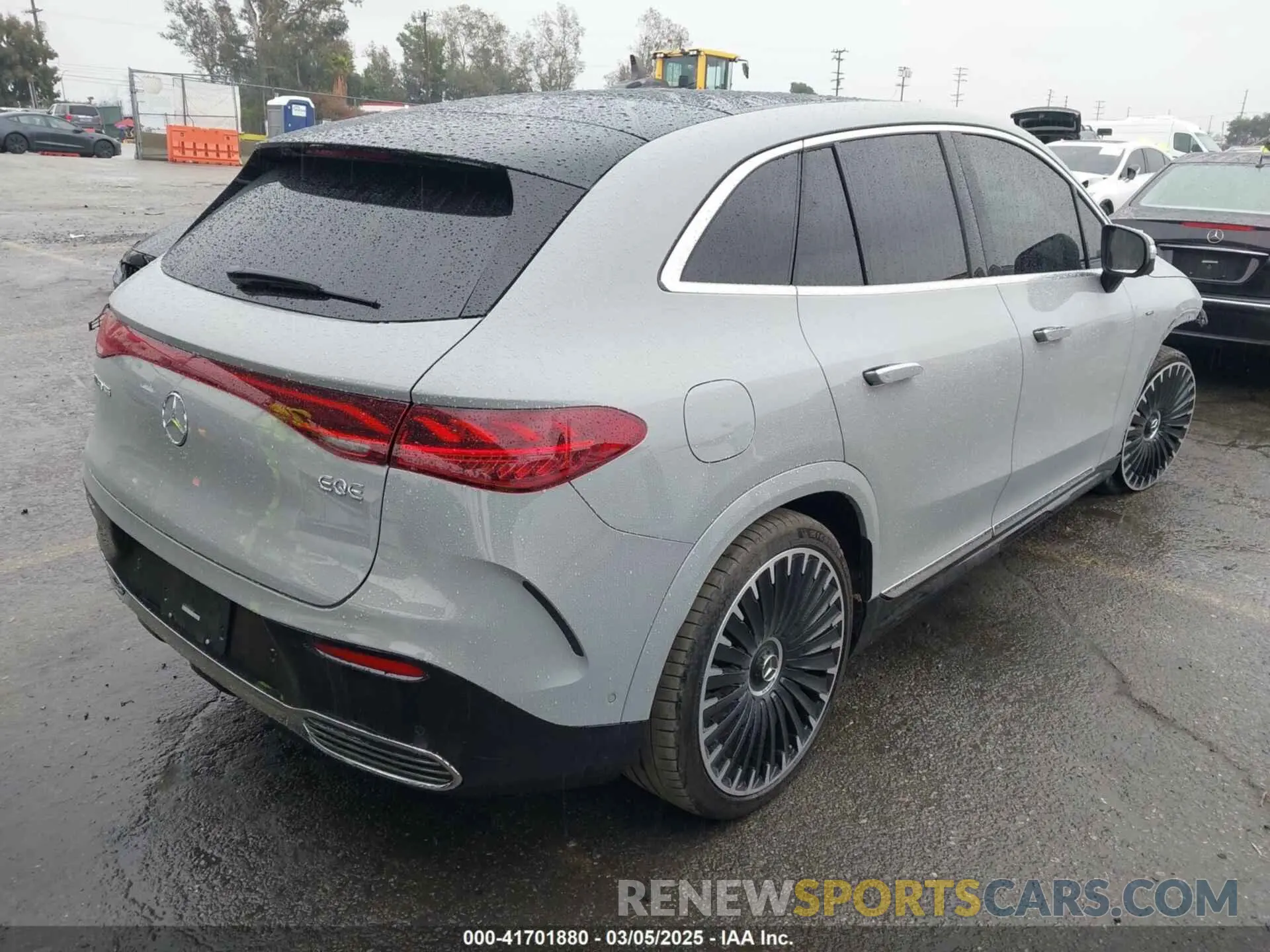 4 Photograph of a damaged car 4JGGM5DB6RA037424 MERCEDES-BENZ AMG EQE SUV 2024