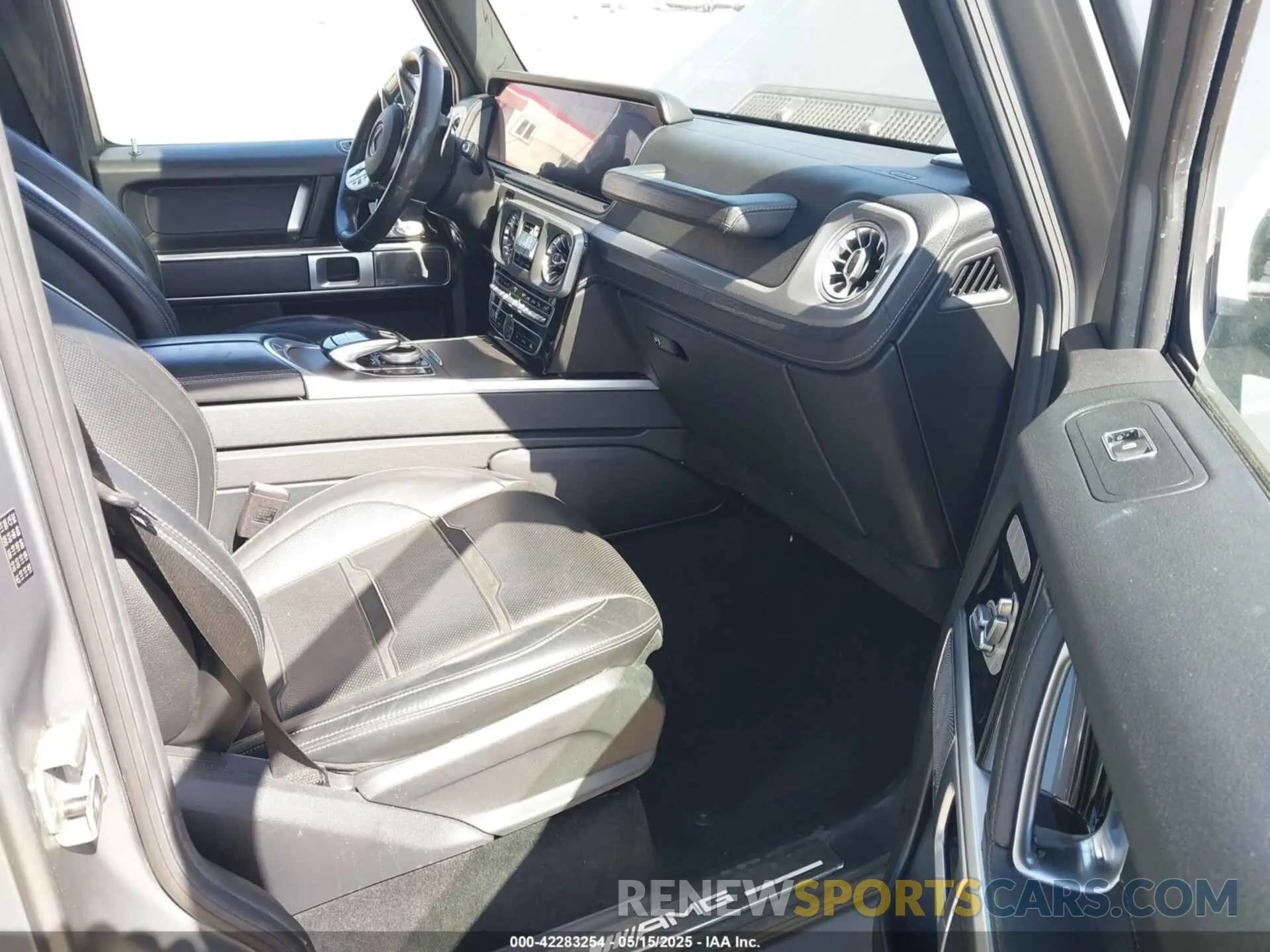 5 Photograph of a damaged car WDCYC7HJ0KX327633 MERCEDES-BENZ AMG G 63 2019