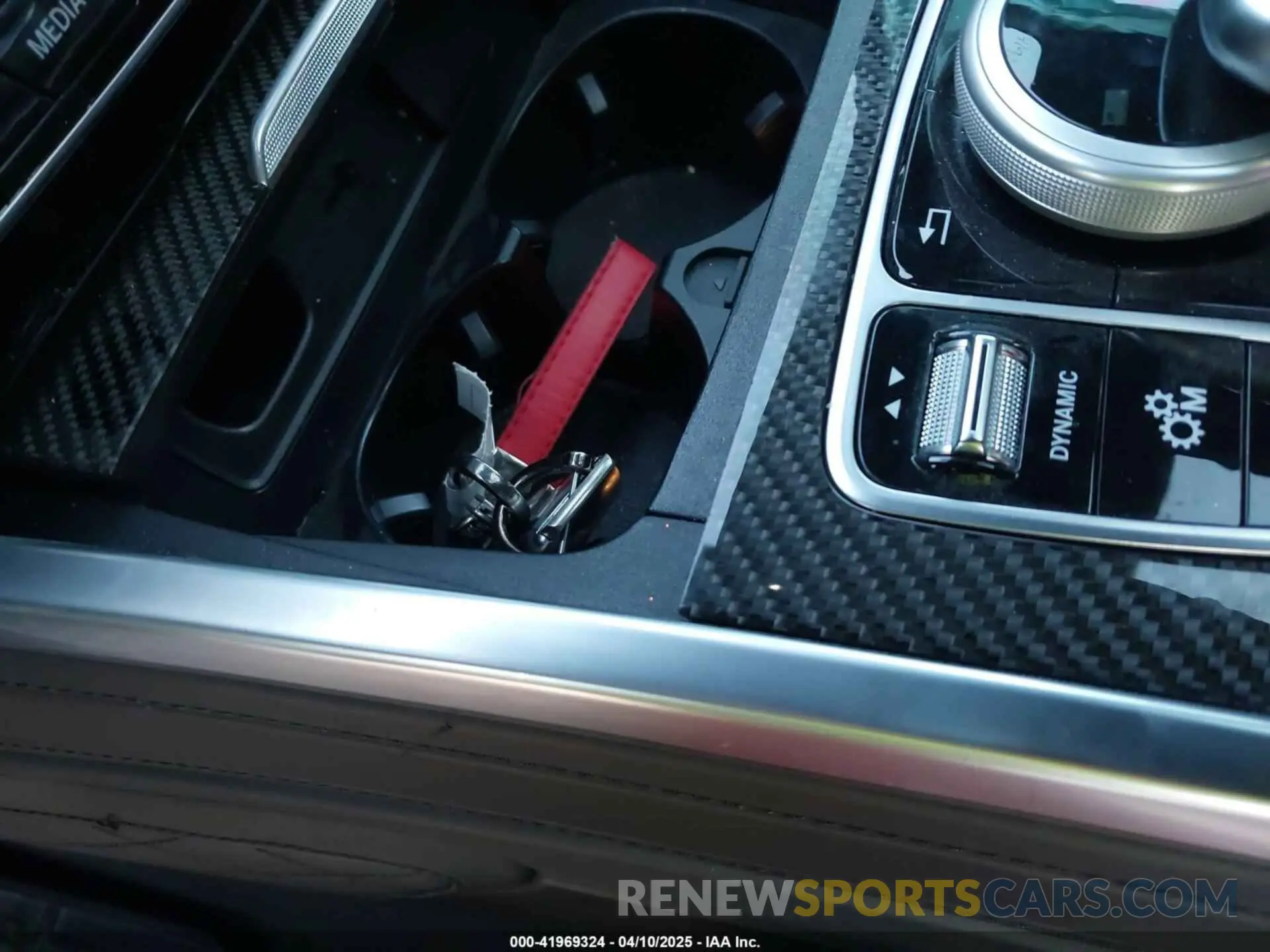 11 Photograph of a damaged car W1NYC7HJ0NX437049 MERCEDES-BENZ AMG G 63 2022