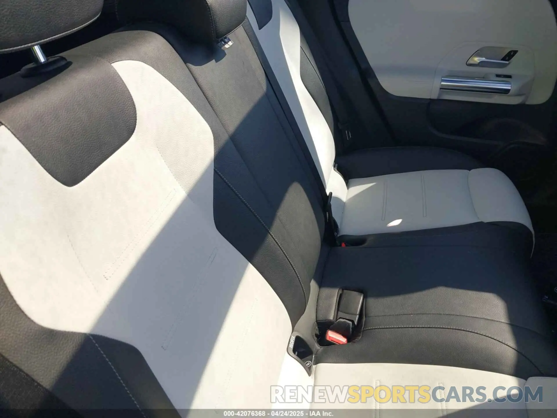8 Photograph of a damaged car W1N4N5BB6MJ258692 MERCEDES-BENZ AMG GLA 35 2021