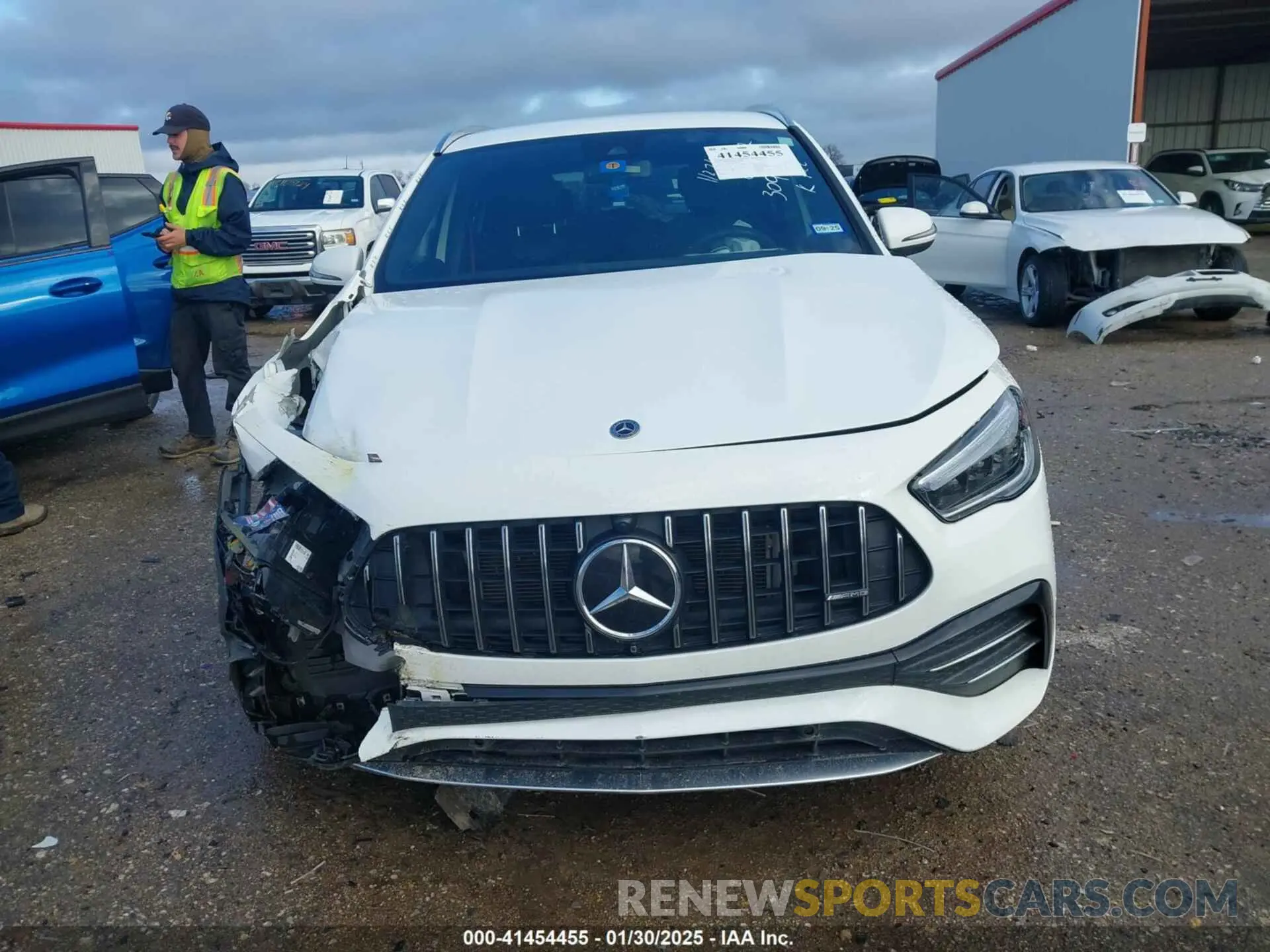 12 Photograph of a damaged car W1N4N5BB1PJ451918 MERCEDES-BENZ AMG GLA 35 2023