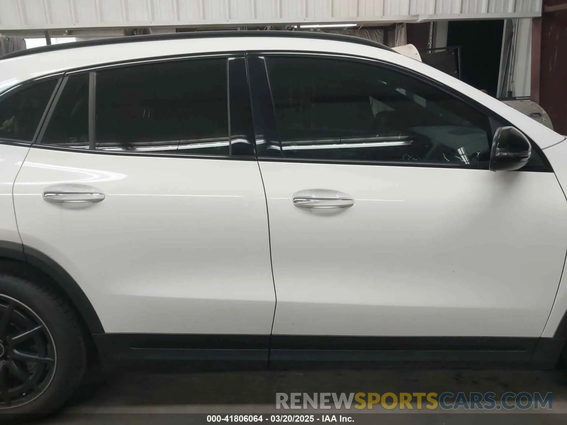 14 Photograph of a damaged car W1N4N5DB4MJ218155 MERCEDES-BENZ AMG GLA 45 2021