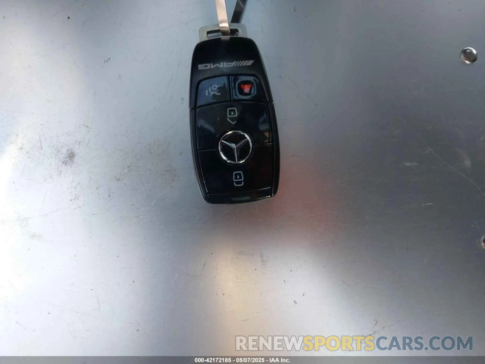 11 Photograph of a damaged car W1N4M5BB7PW301673 MERCEDES-BENZ AMG GLB 35 2023