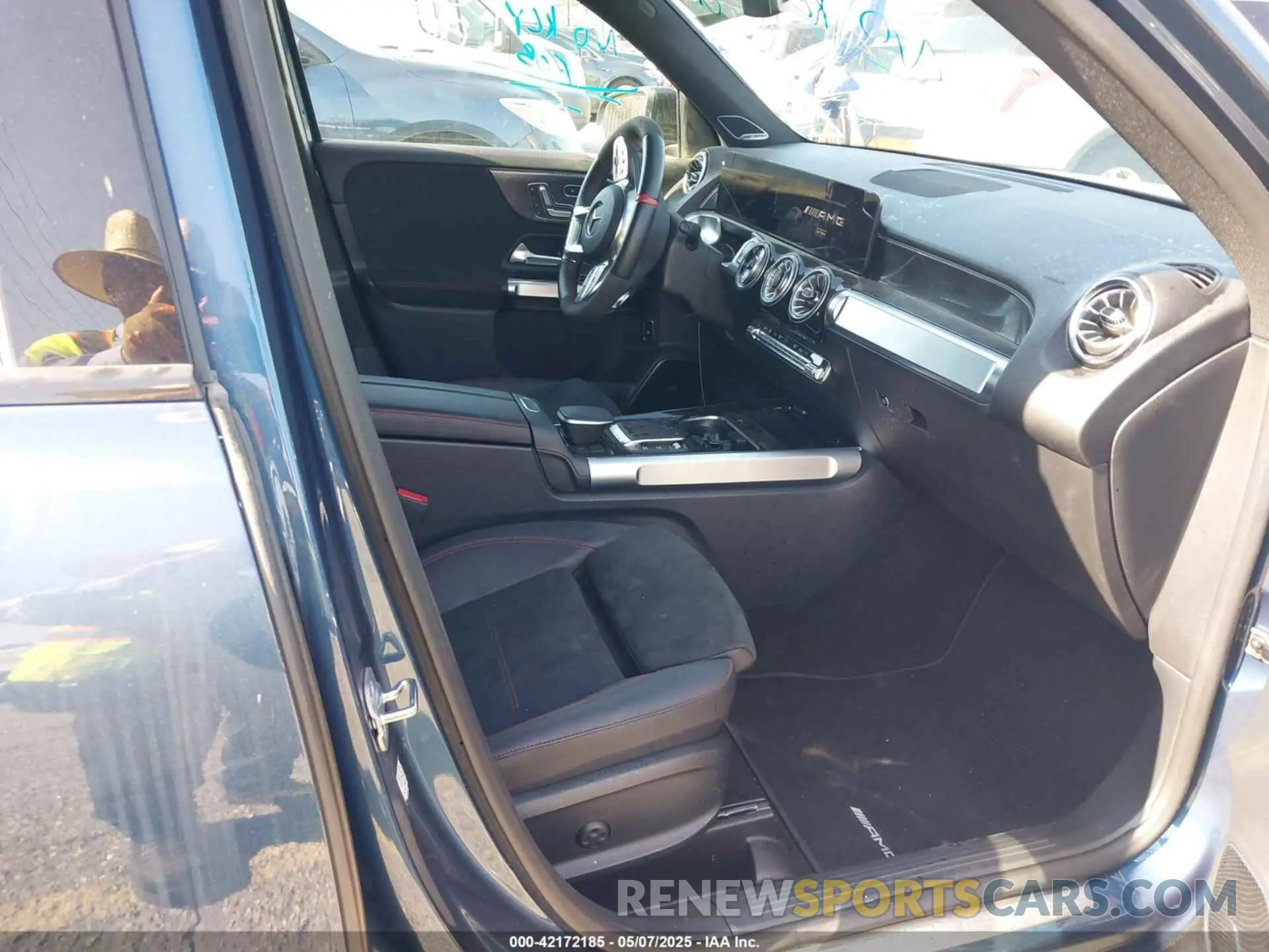 5 Photograph of a damaged car W1N4M5BB7PW301673 MERCEDES-BENZ AMG GLB 35 2023