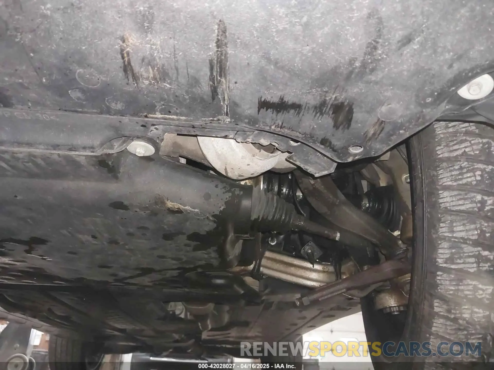 17 Photograph of a damaged car WDC0G6EB6KF588621 MERCEDES-BENZ AMG GLC 43 2019