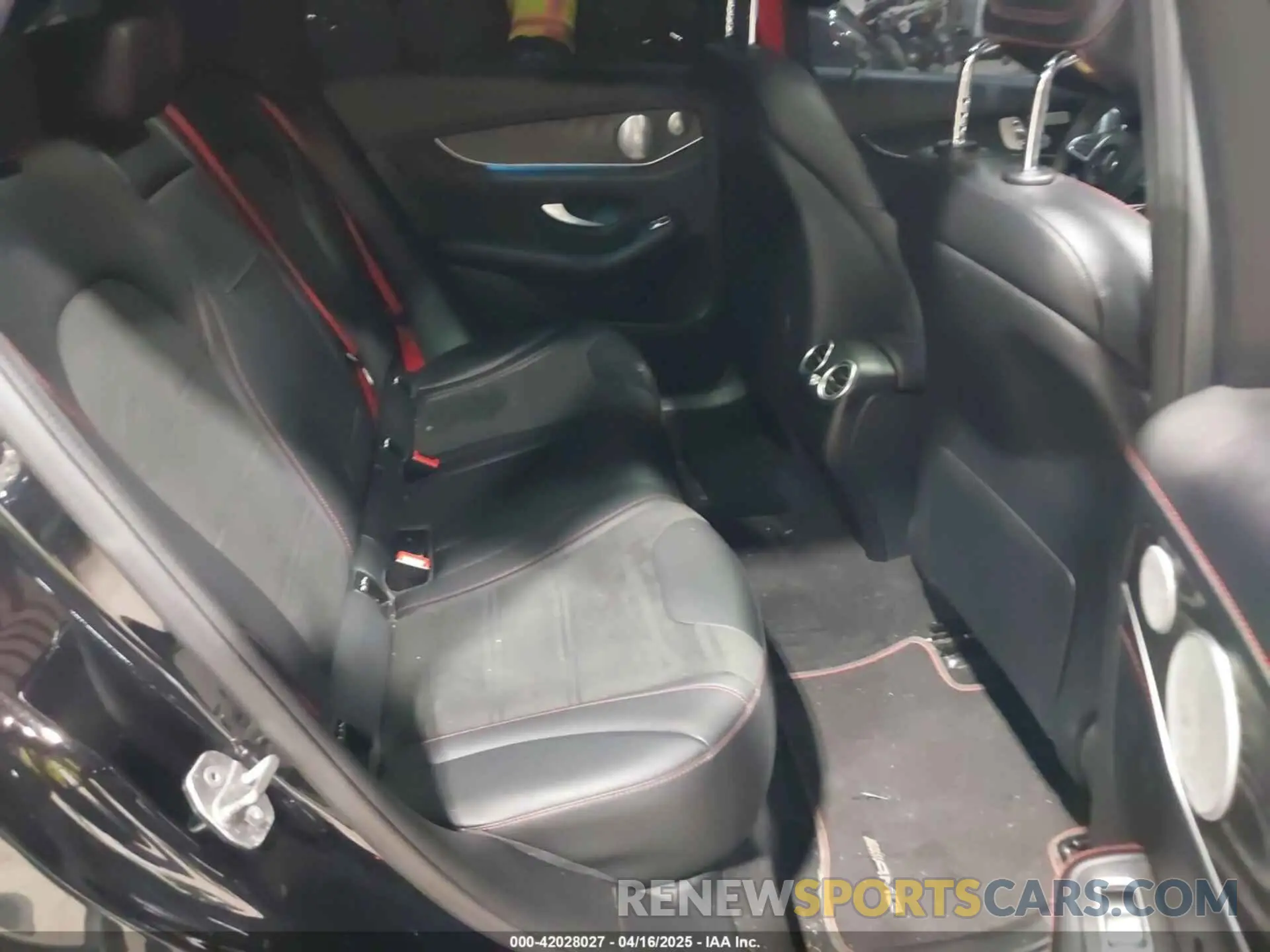8 Photograph of a damaged car WDC0G6EB6KF588621 MERCEDES-BENZ AMG GLC 43 2019