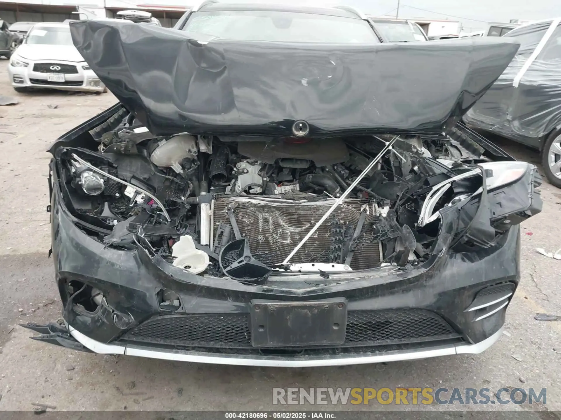 12 Photograph of a damaged car WDC0G6EB9KF660203 MERCEDES-BENZ AMG GLC 43 2019