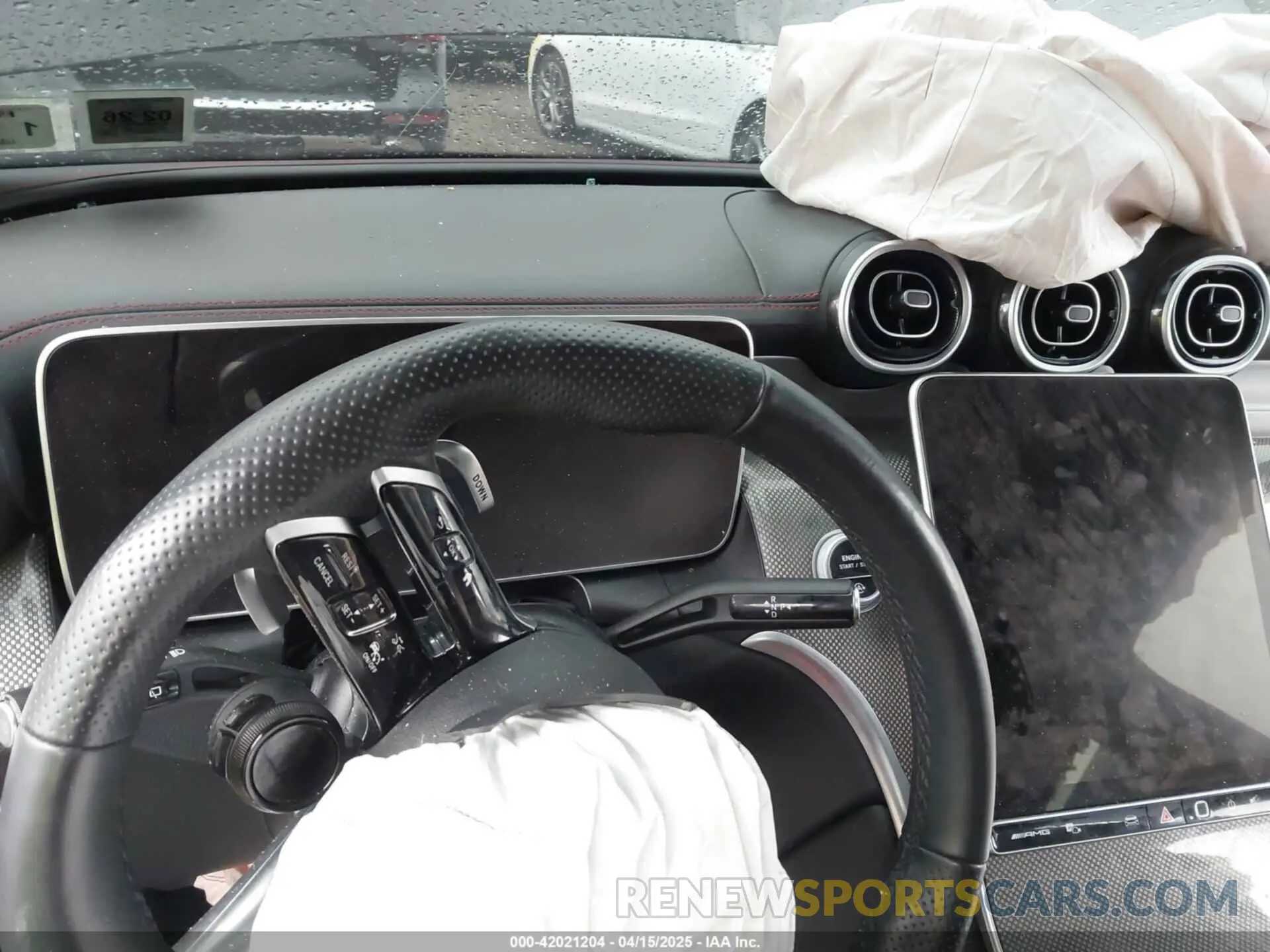 14 Photograph of a damaged car W1NKM8HB4RF202831 MERCEDES-BENZ AMG GLC 43 2024