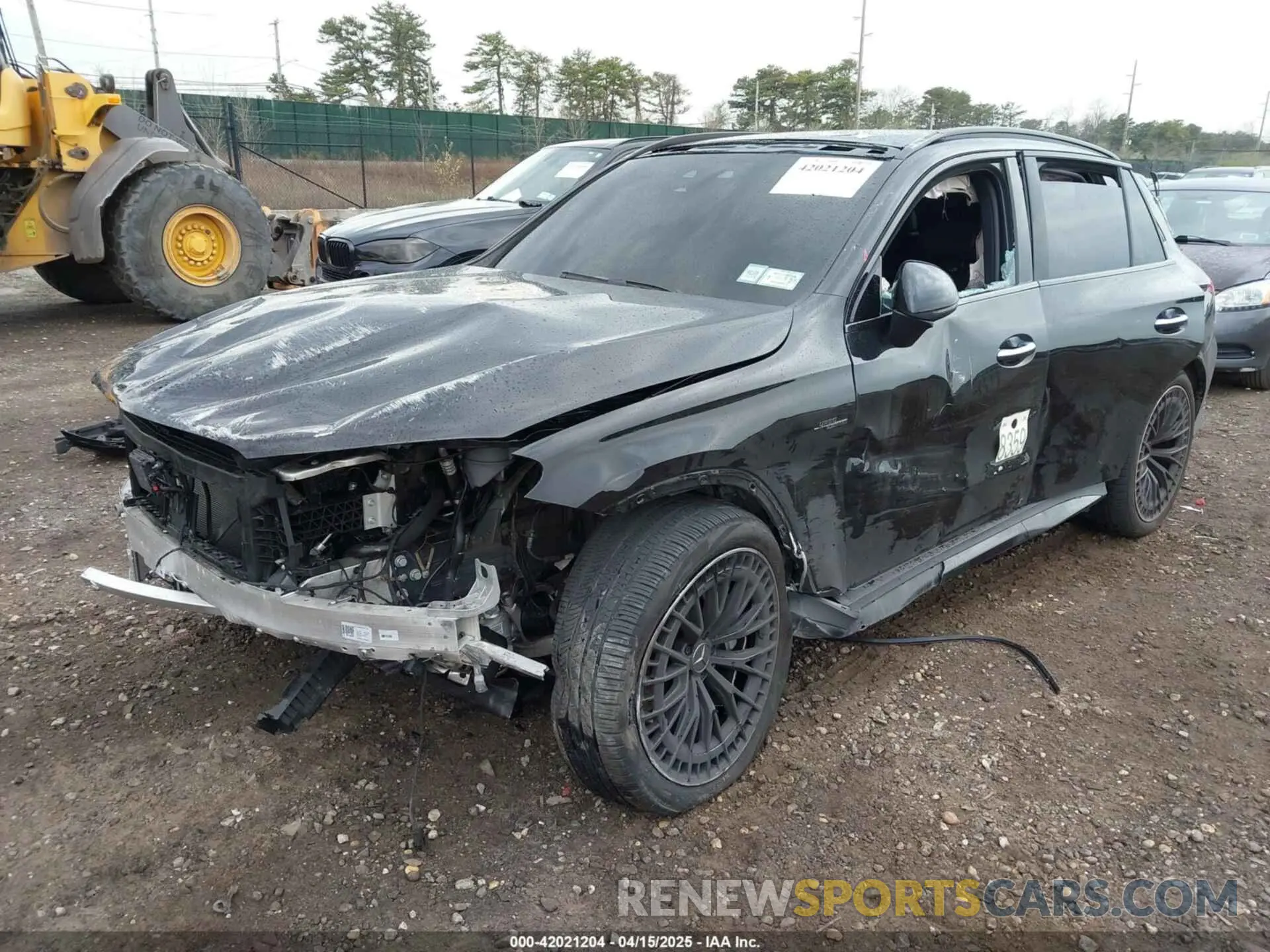 2 Photograph of a damaged car W1NKM8HB4RF202831 MERCEDES-BENZ AMG GLC 43 2024