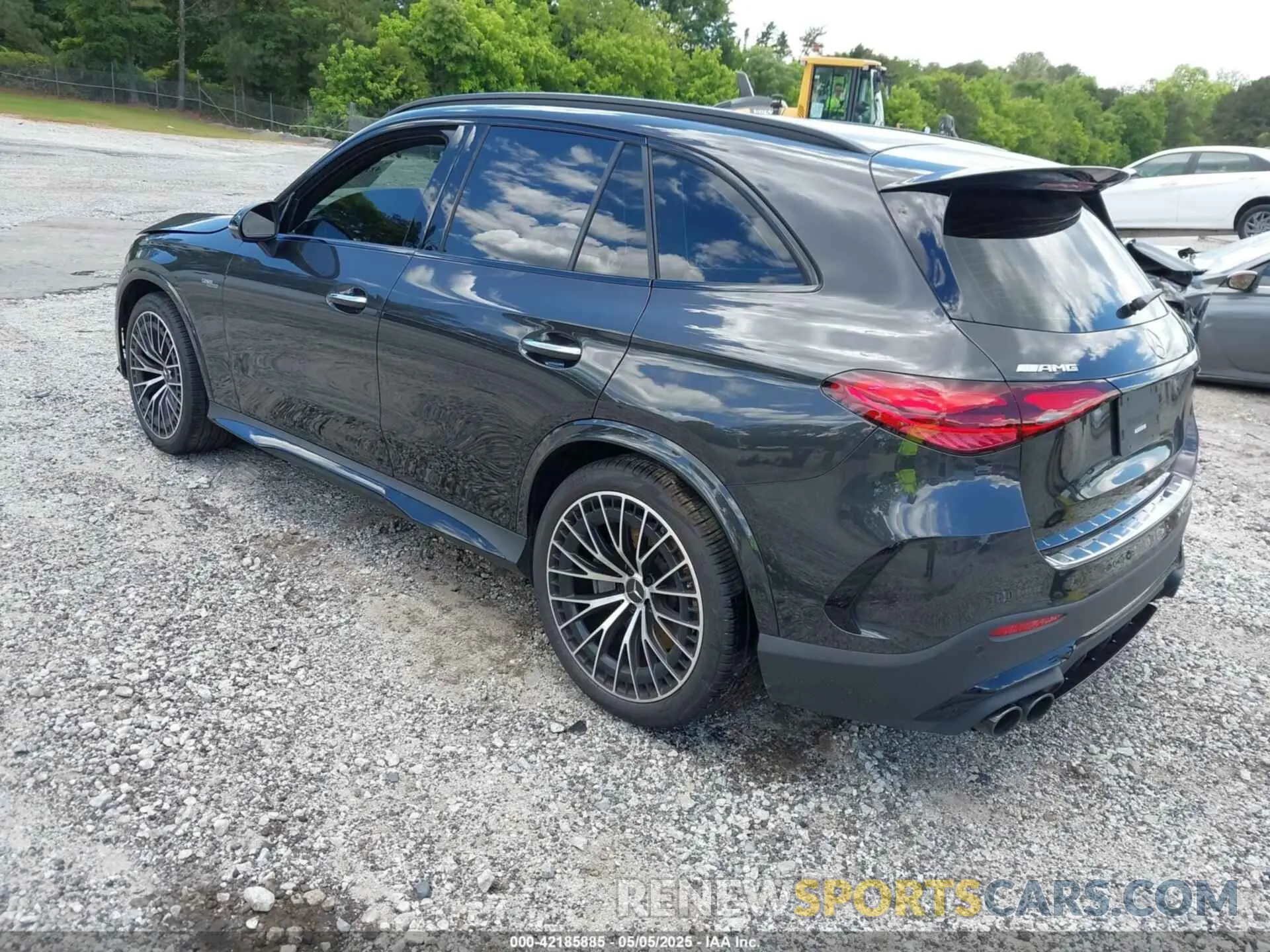 3 Photograph of a damaged car W1NKM8HB8RF208857 MERCEDES-BENZ AMG GLC 43 2024