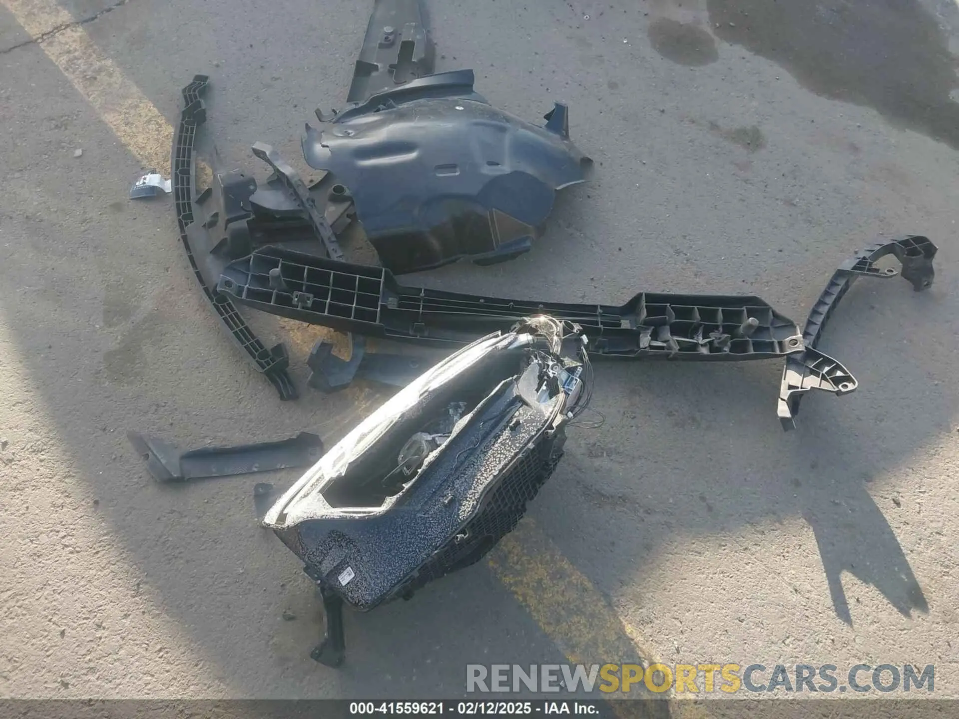 12 Photograph of a damaged car W1NKM8HB9RF218488 MERCEDES-BENZ AMG GLC 43 2024