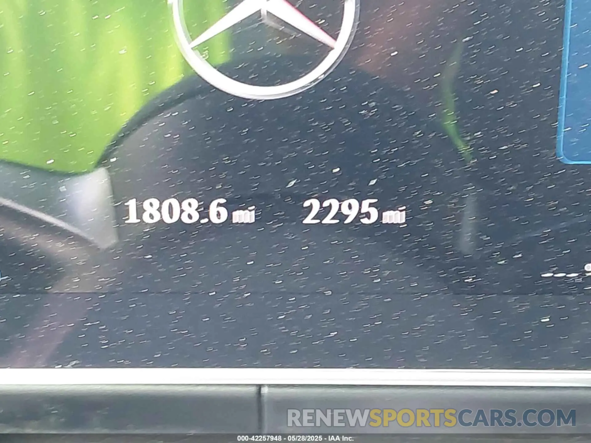 16 Photograph of a damaged car W1NKM8HB0SF275149 MERCEDES-BENZ AMG GLC 43 2025