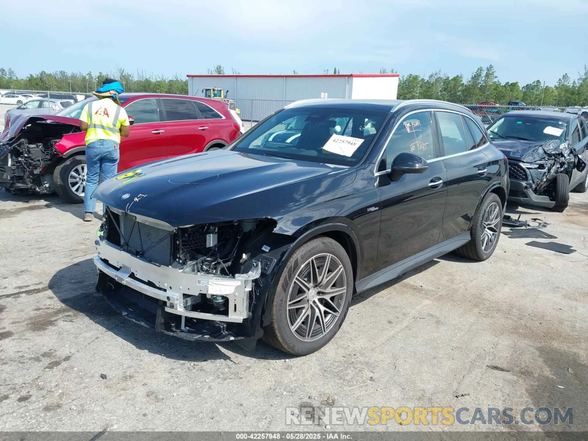 2 Photograph of a damaged car W1NKM8HB0SF275149 MERCEDES-BENZ AMG GLC 43 2025