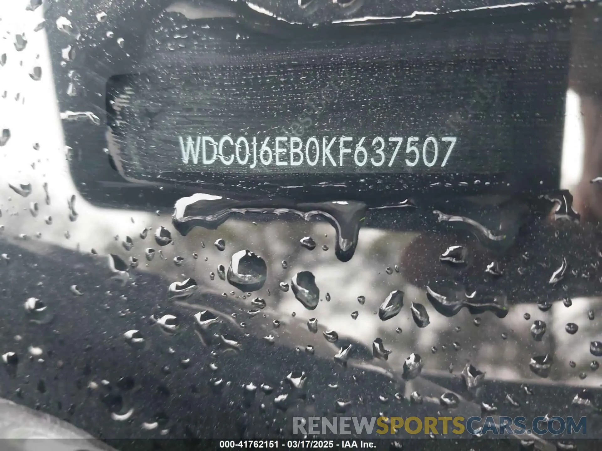 17 Photograph of a damaged car WDC0J6EB0KF637507 MERCEDES-BENZ AMG GLC 43 COUPE 2019
