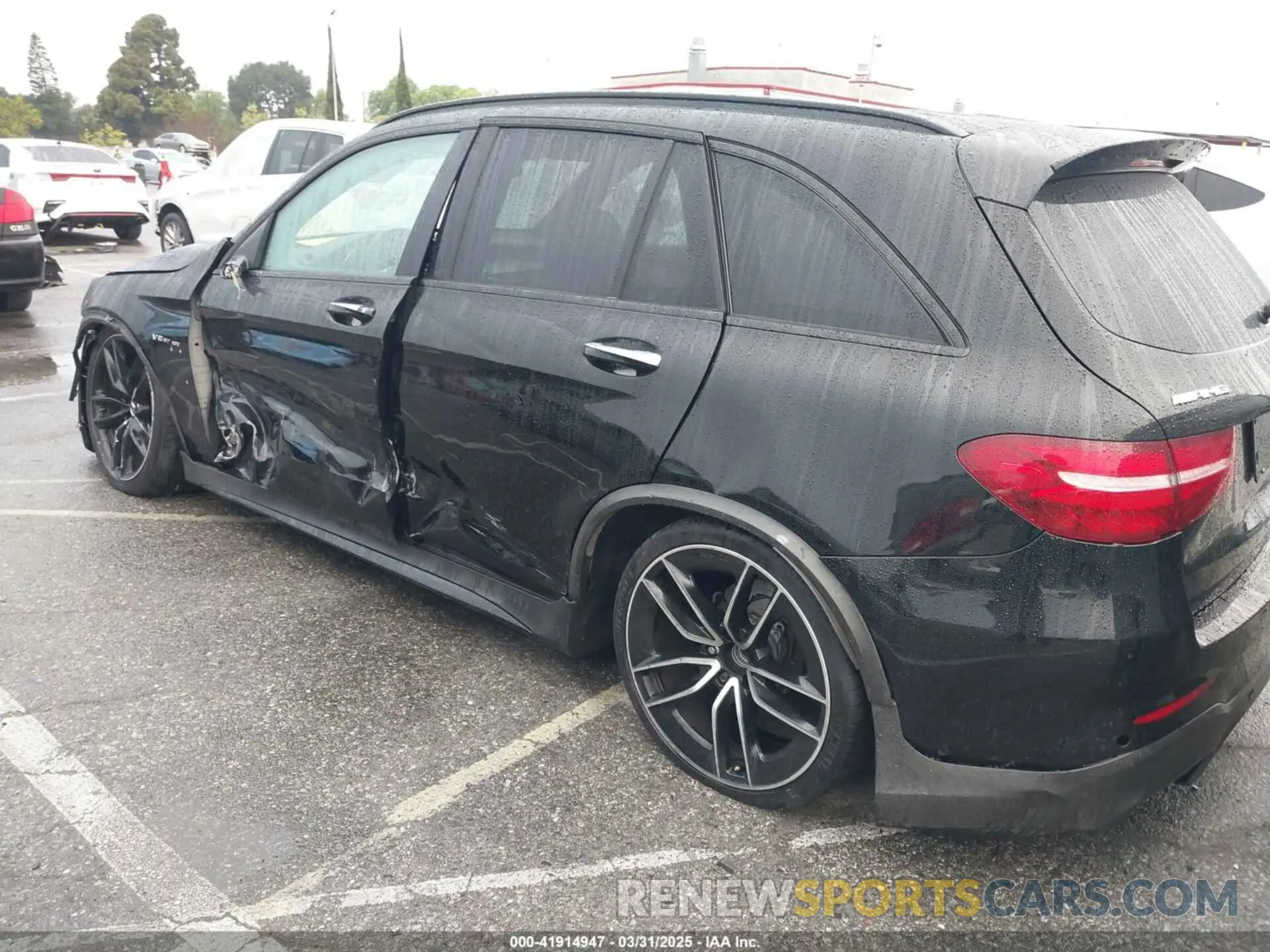 14 Photograph of a damaged car WDC0G8JB4KF487658 MERCEDES-BENZ AMG GLC 63 2019