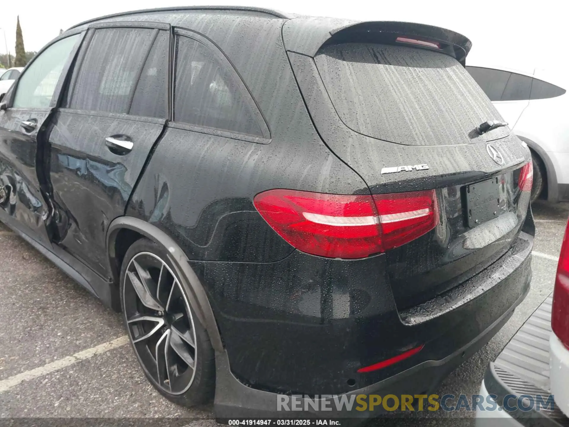 16 Photograph of a damaged car WDC0G8JB4KF487658 MERCEDES-BENZ AMG GLC 63 2019