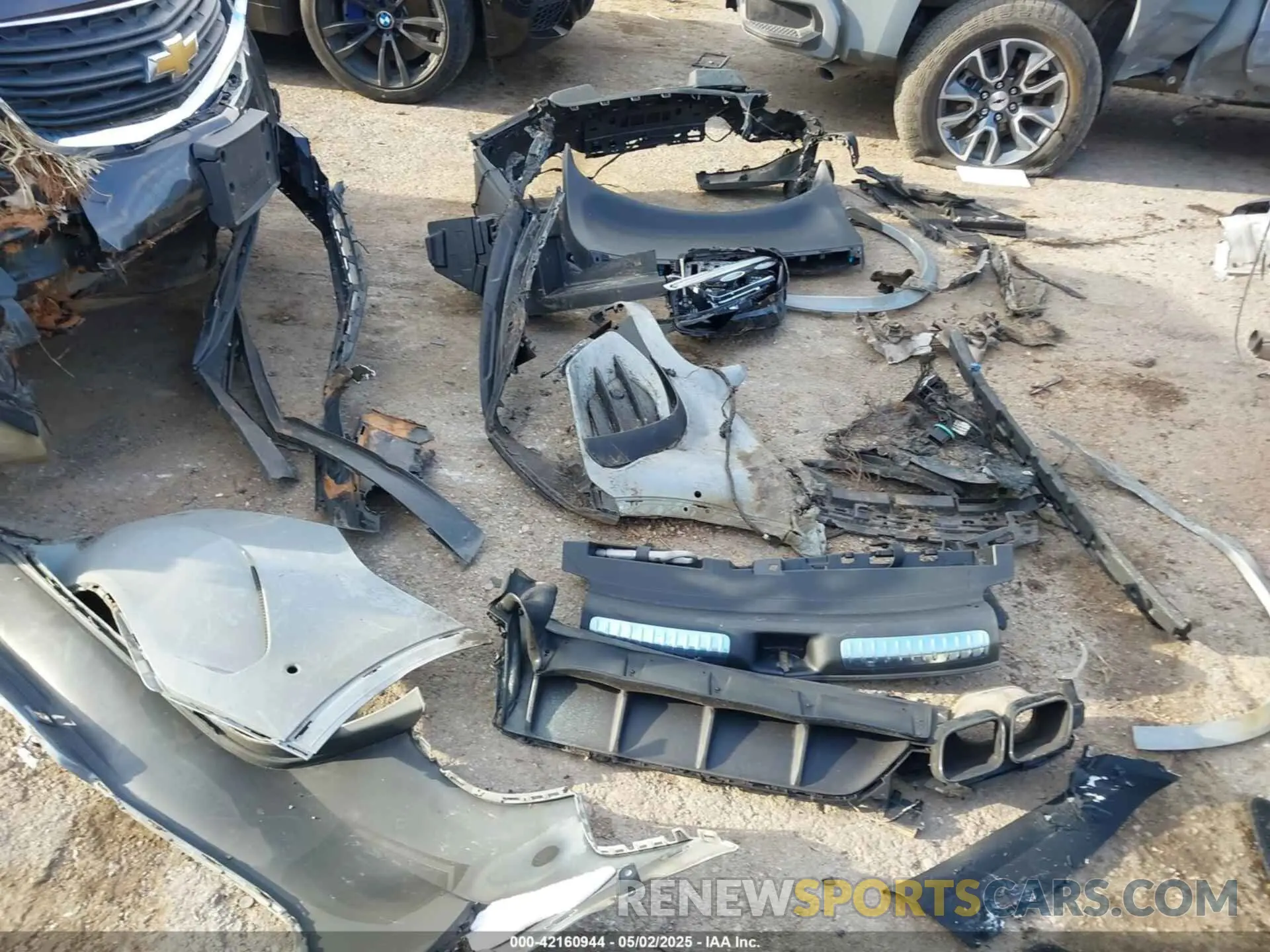 12 Photograph of a damaged car W1NKJ8AB3SF288545 MERCEDES-BENZ AMG GLC 63 COUPE 2025