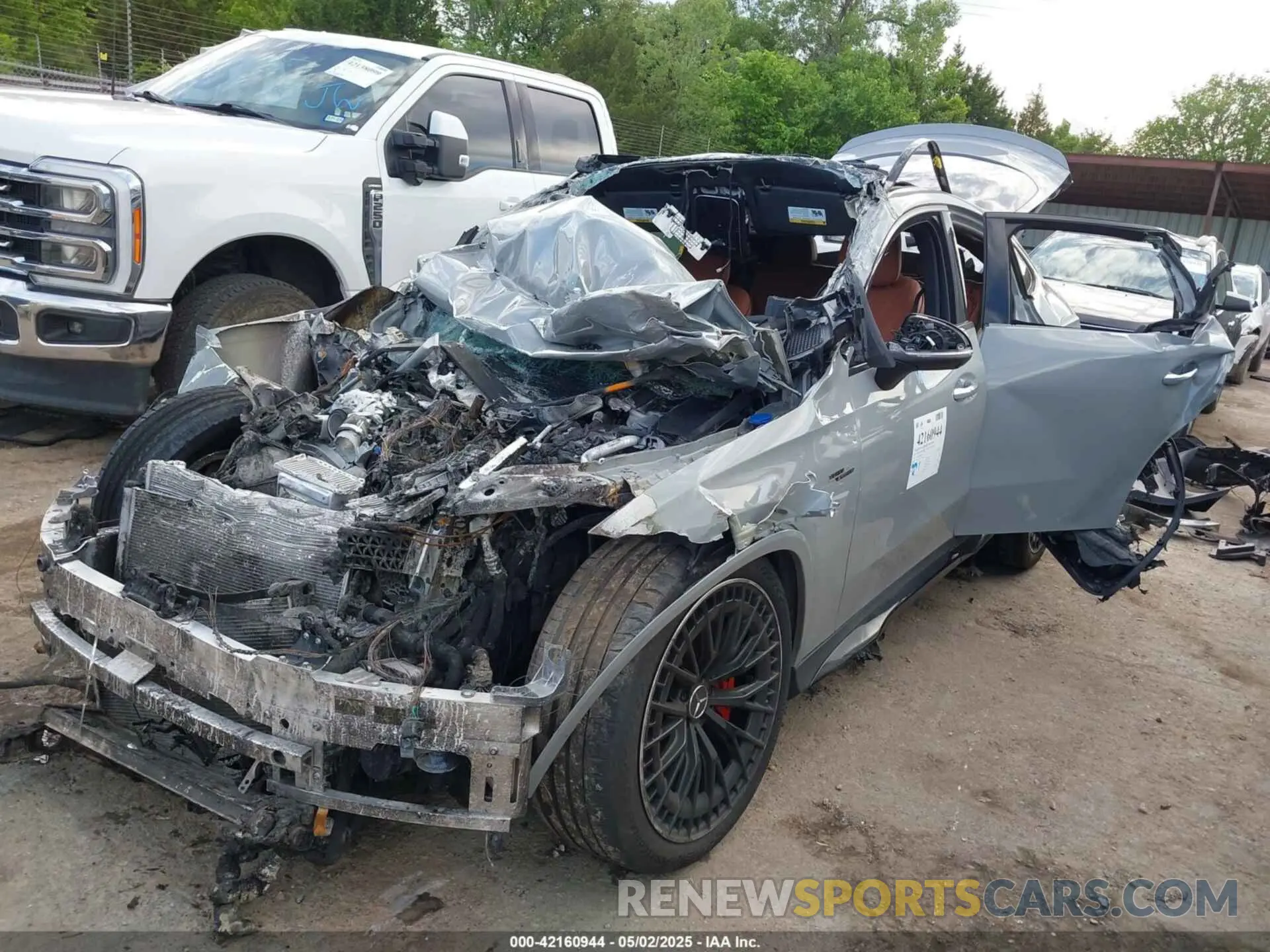 2 Photograph of a damaged car W1NKJ8AB3SF288545 MERCEDES-BENZ AMG GLC 63 COUPE 2025