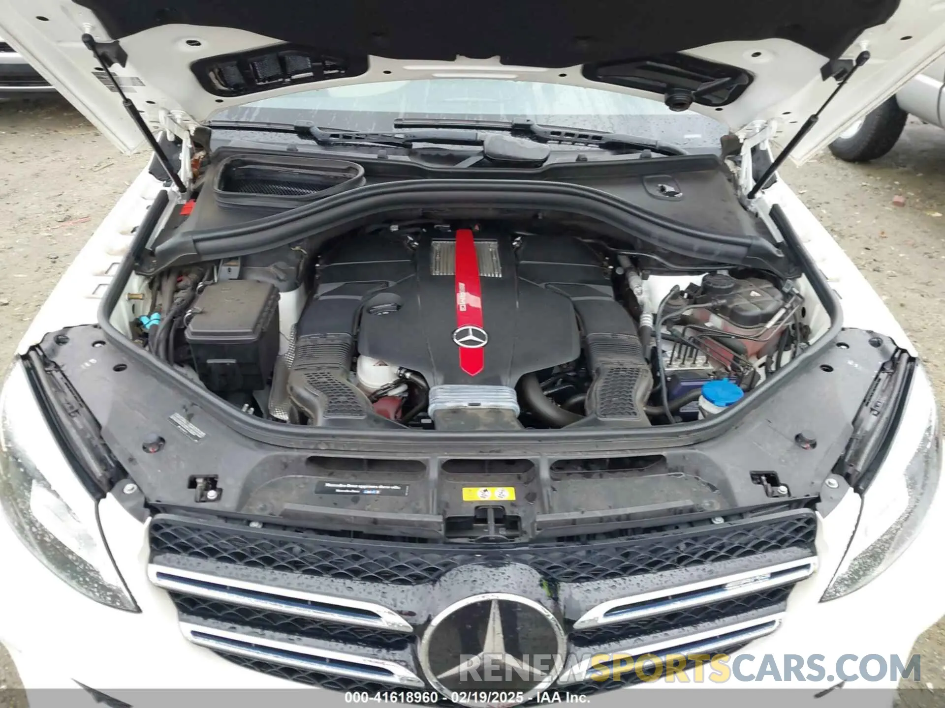 10 Photograph of a damaged car 4JGDA6EB9KB183476 MERCEDES-BENZ AMG GLE 43 2019
