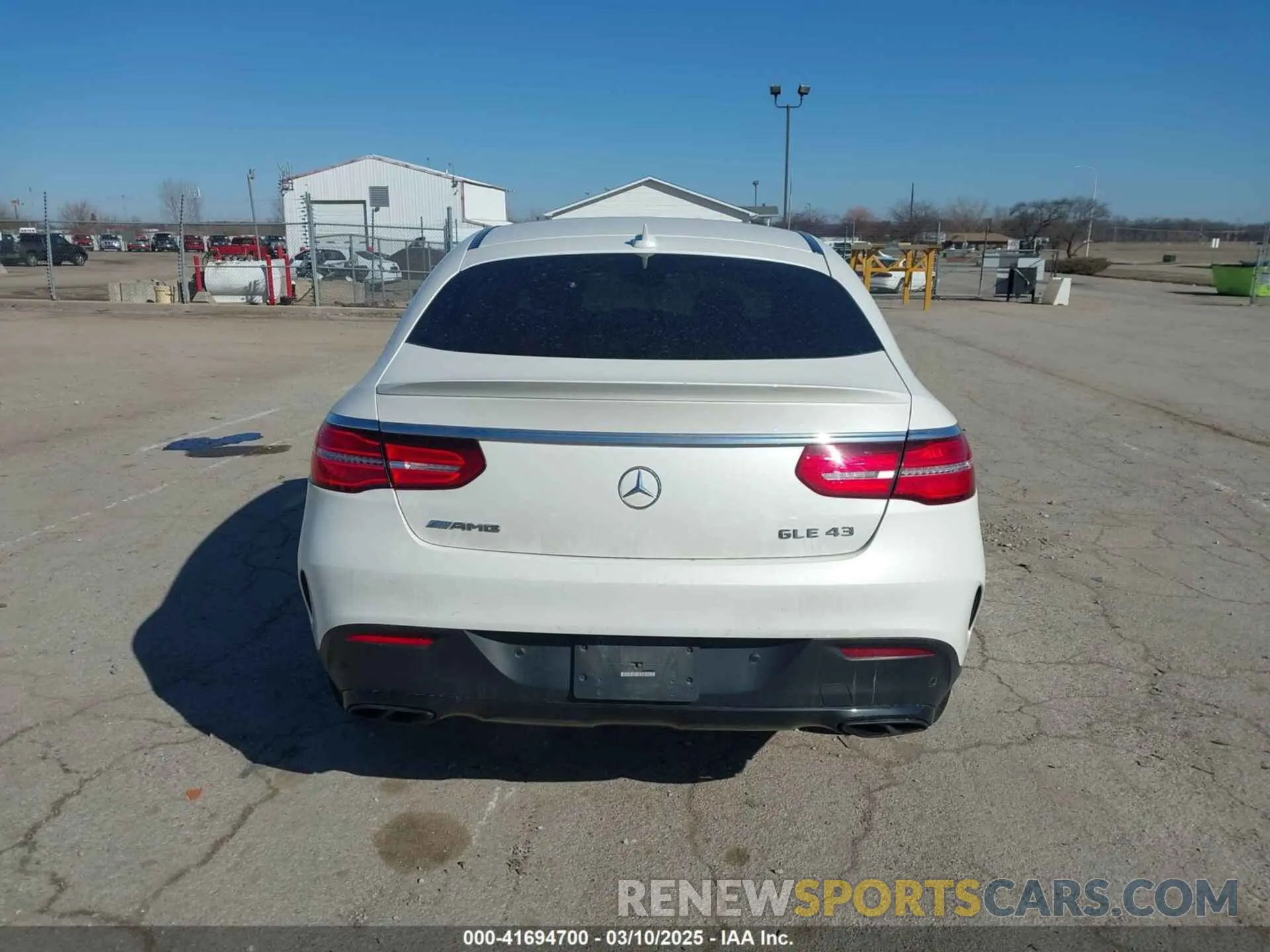 17 Photograph of a damaged car 4JGED6EB0KA152490 MERCEDES-BENZ AMG GLE 43 COUPE 2019