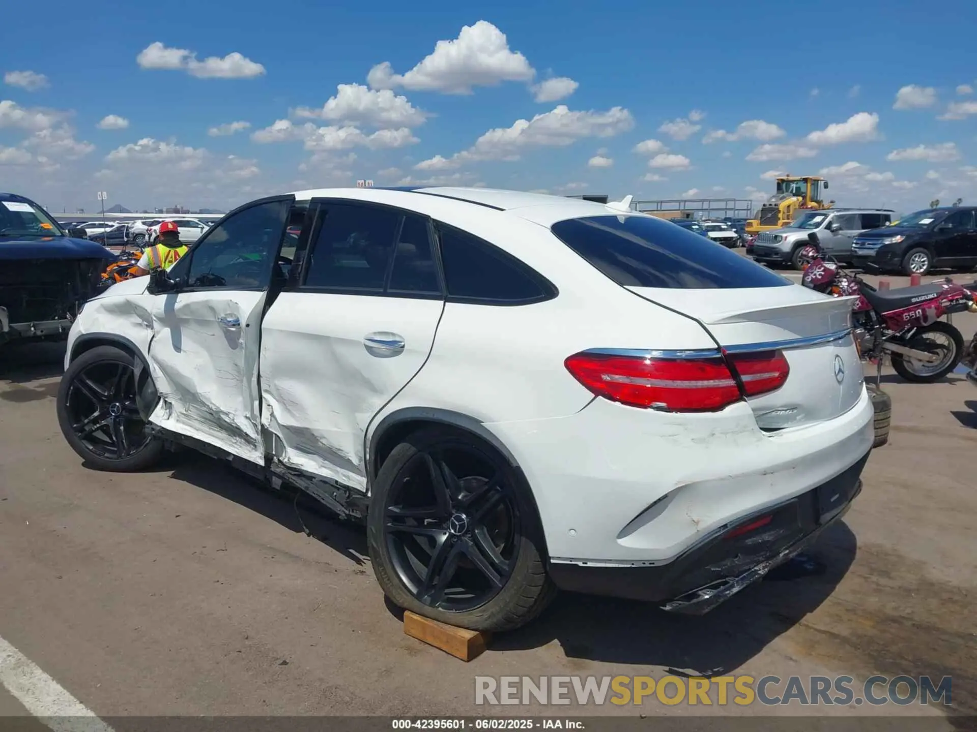 18 Photograph of a damaged car 4JGED6EB5KA154039 MERCEDES-BENZ AMG GLE 43 COUPE 2019