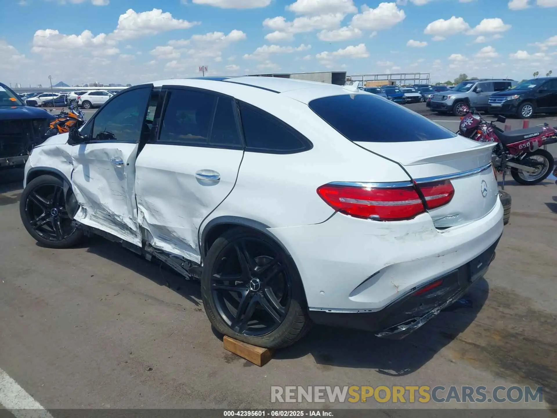 3 Photograph of a damaged car 4JGED6EB5KA154039 MERCEDES-BENZ AMG GLE 43 COUPE 2019