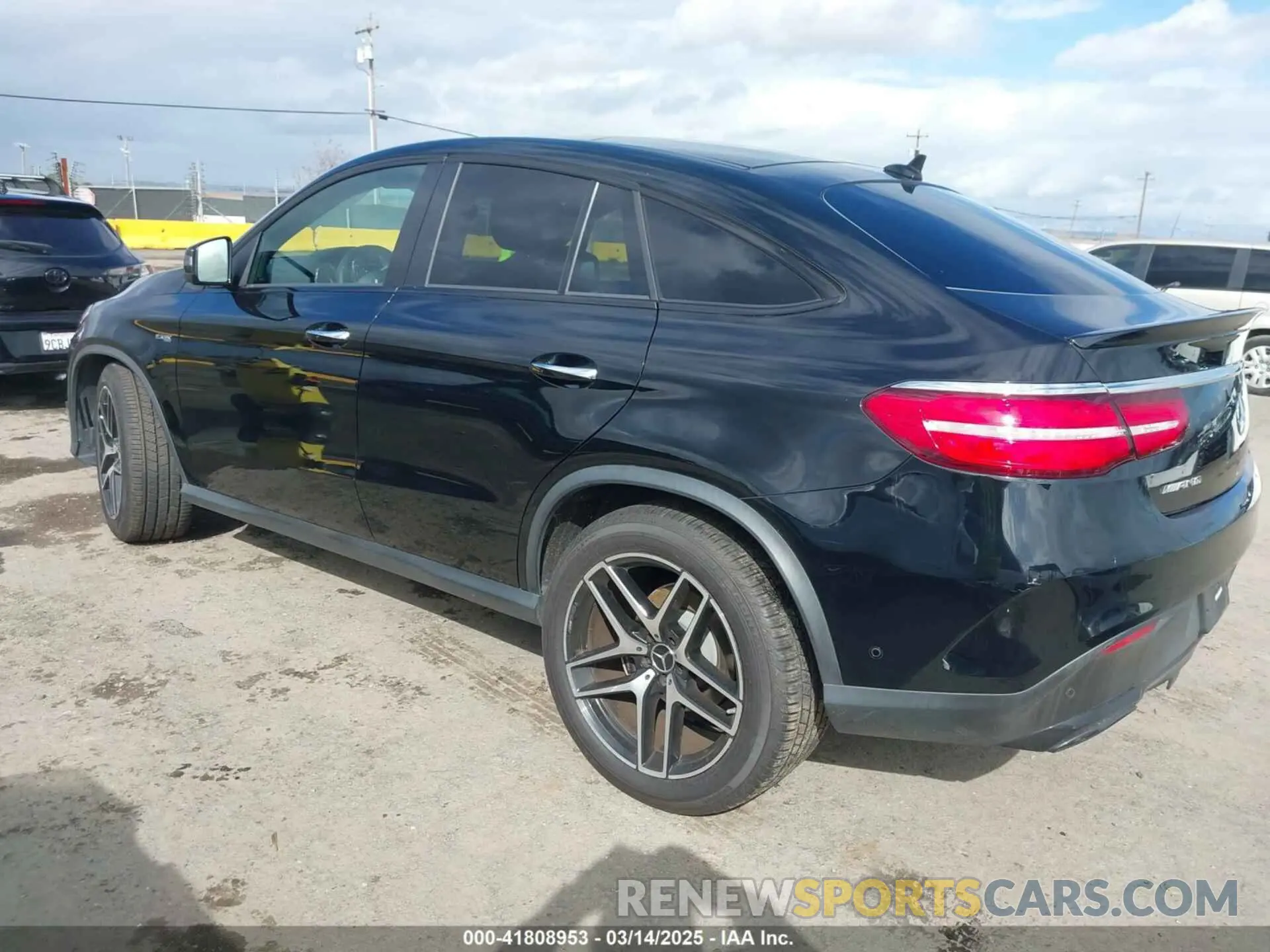 3 Photograph of a damaged car 4JGED6EB6KA138562 MERCEDES-BENZ AMG GLE 43 COUPE 2019