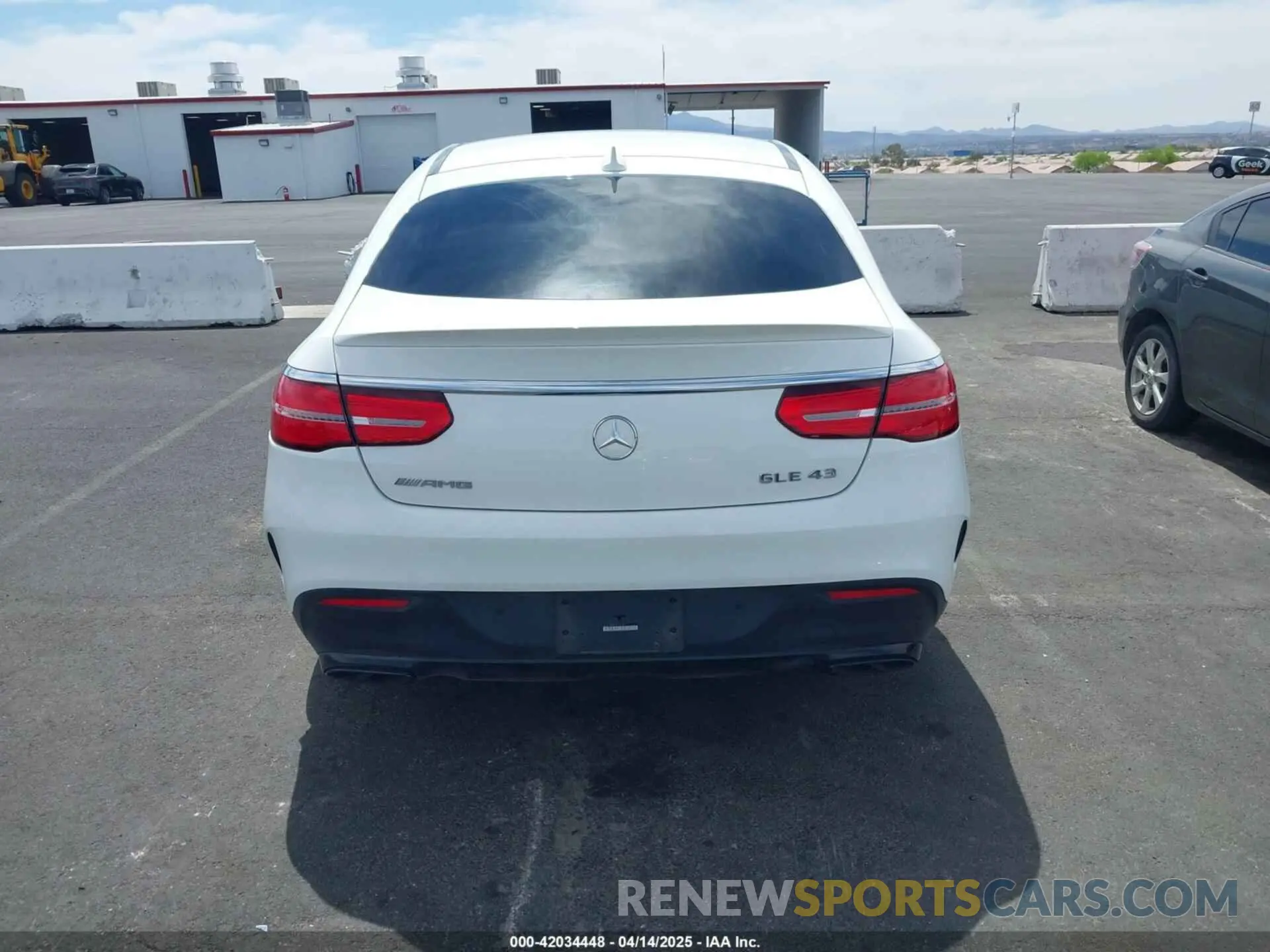17 Photograph of a damaged car 4JGED6EBXKA126365 MERCEDES-BENZ AMG GLE 43 COUPE 2019