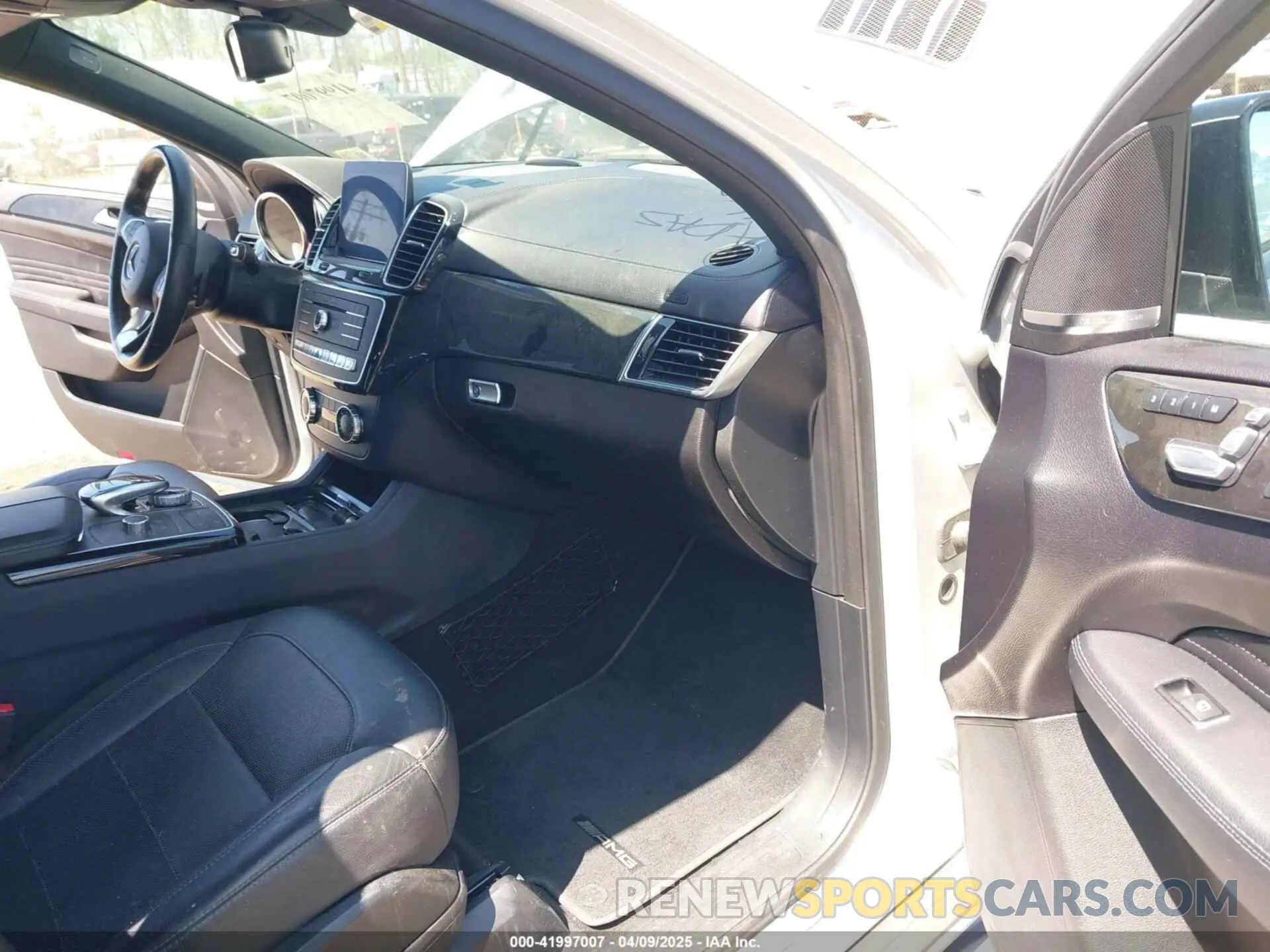 5 Photograph of a damaged car 4JGED6EBXKA153369 MERCEDES-BENZ AMG GLE 43 COUPE 2019