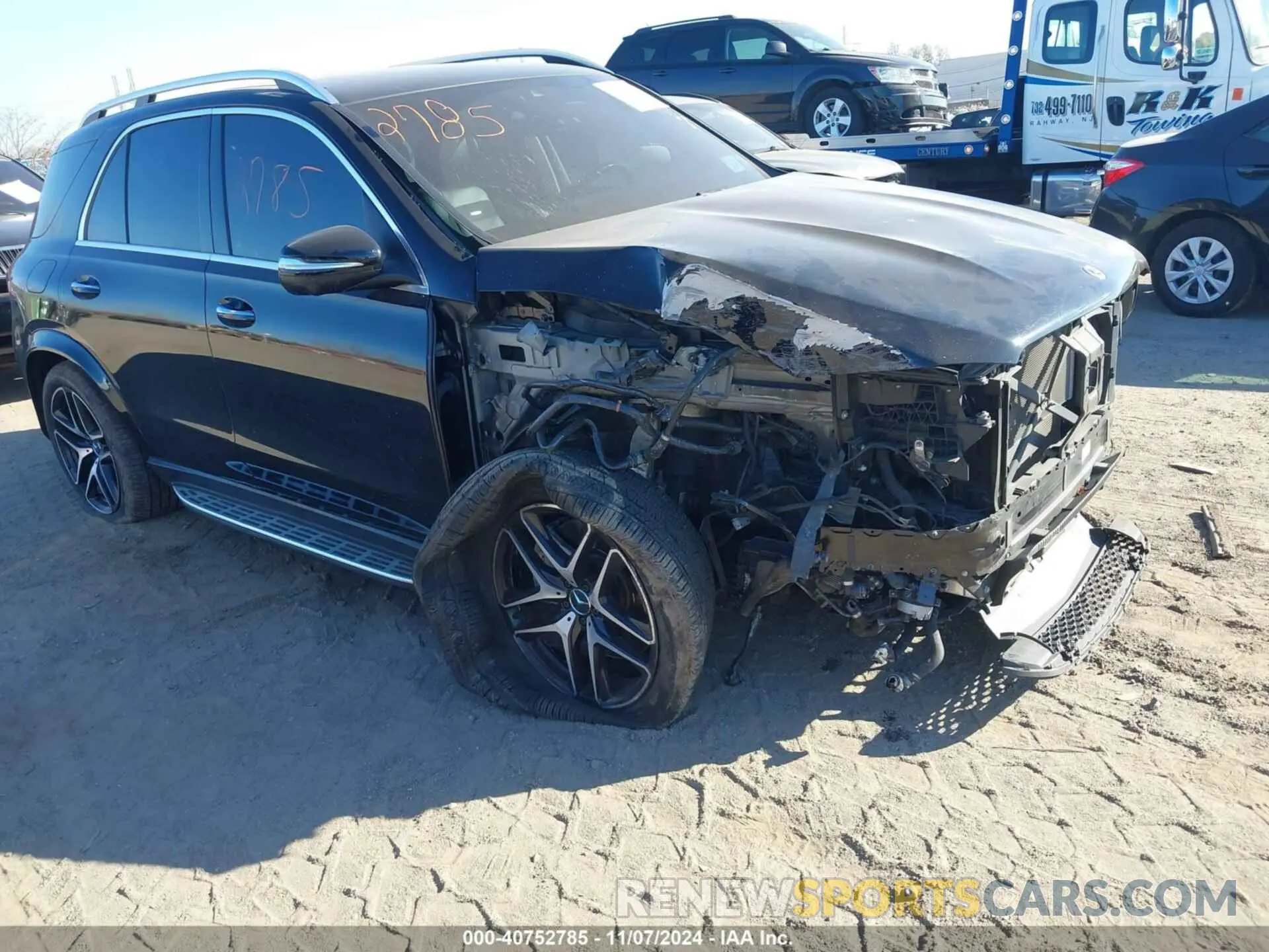 18 Photograph of a damaged car 4JGFB6BB6MA319808 MERCEDES-BENZ AMG GLE 53 2021