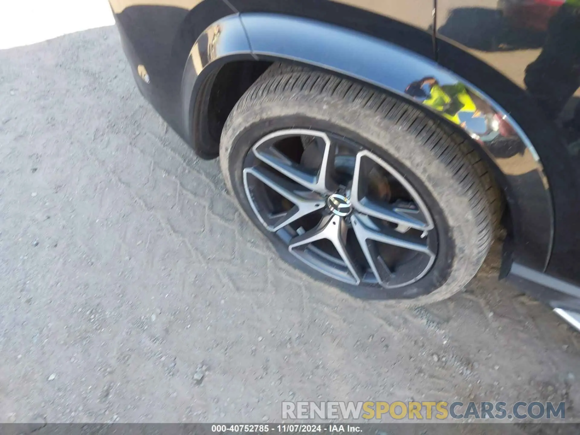 19 Photograph of a damaged car 4JGFB6BB6MA319808 MERCEDES-BENZ AMG GLE 53 2021