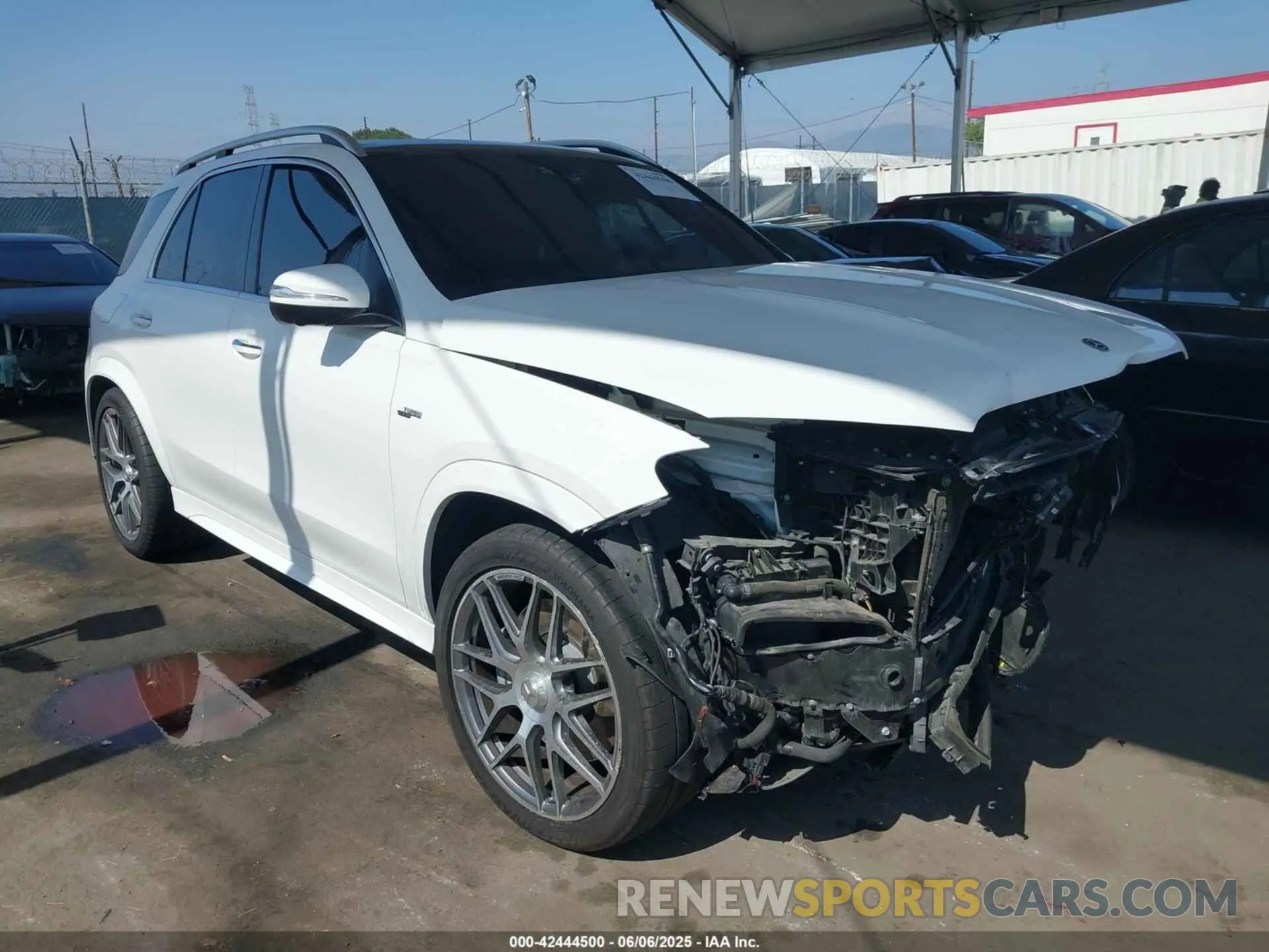 1 Photograph of a damaged car 4JGFB6BB7MA300202 MERCEDES-BENZ AMG GLE 53 2021