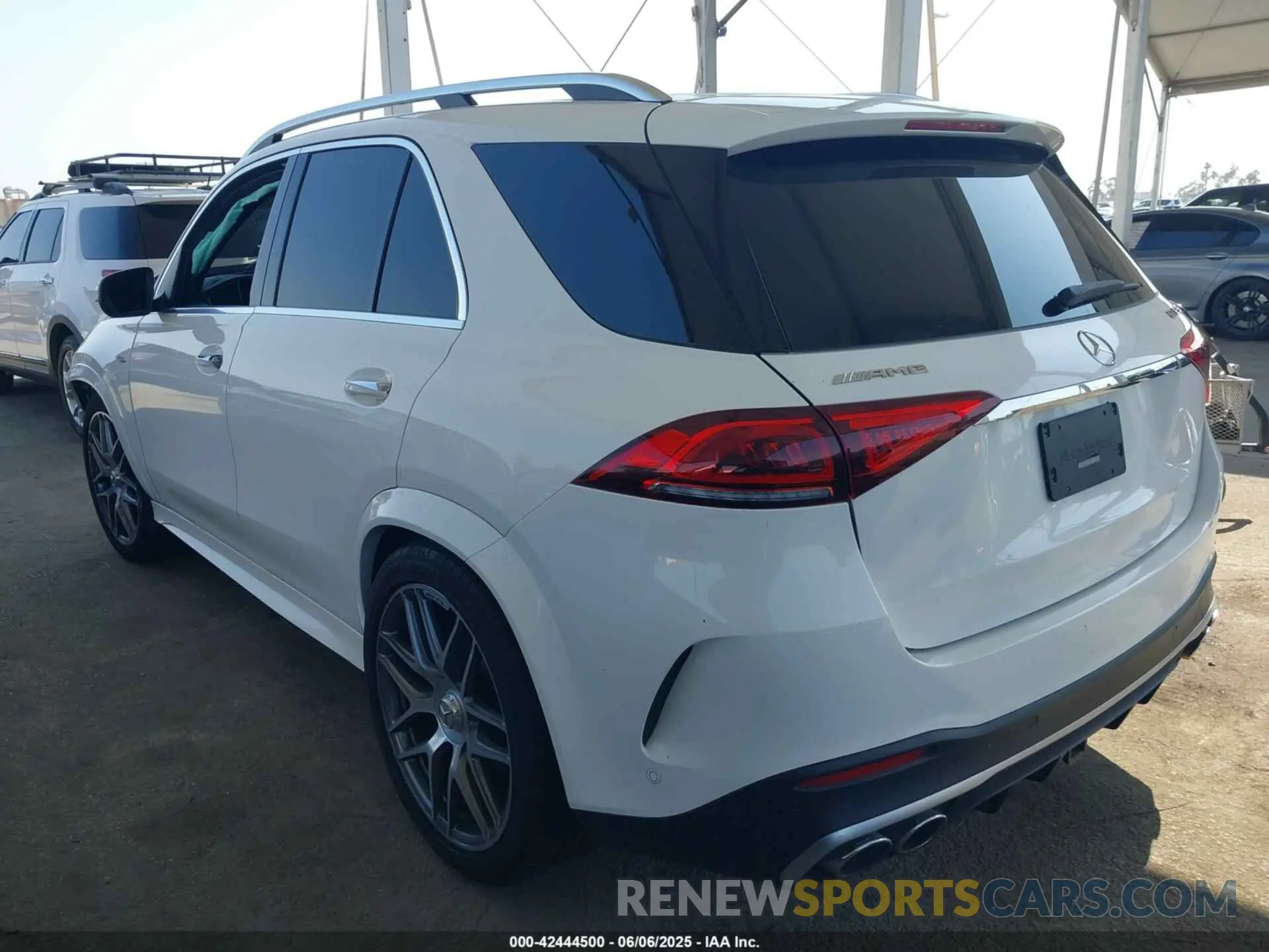 3 Photograph of a damaged car 4JGFB6BB7MA300202 MERCEDES-BENZ AMG GLE 53 2021