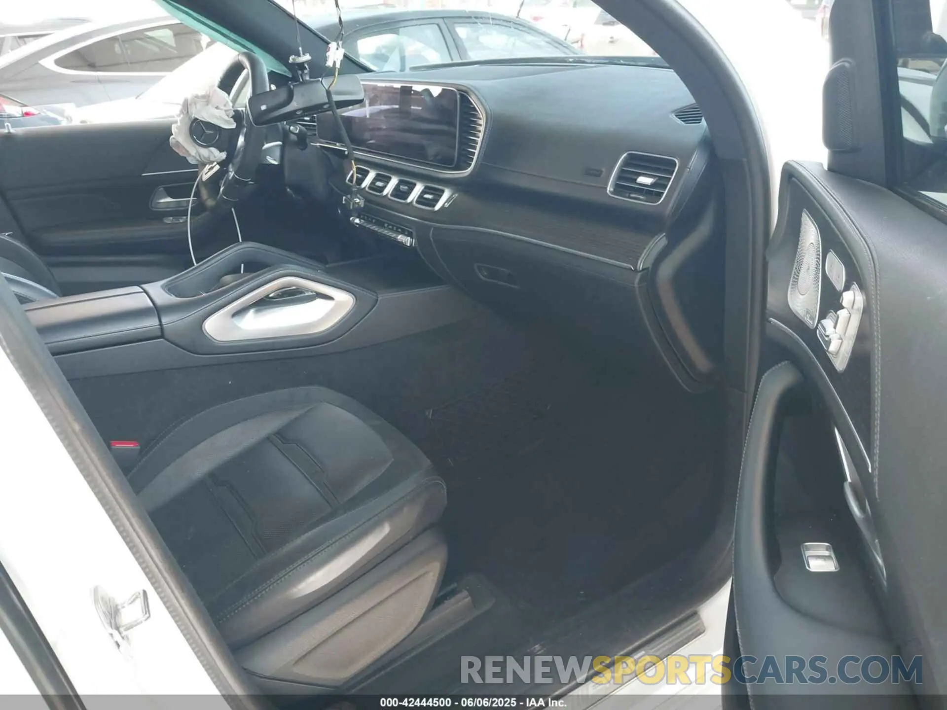 5 Photograph of a damaged car 4JGFB6BB7MA300202 MERCEDES-BENZ AMG GLE 53 2021