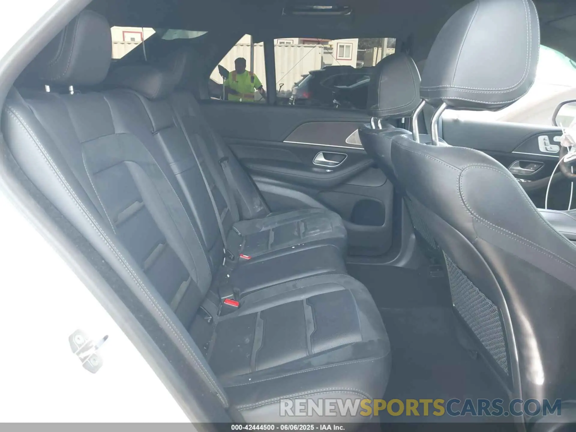 8 Photograph of a damaged car 4JGFB6BB7MA300202 MERCEDES-BENZ AMG GLE 53 2021