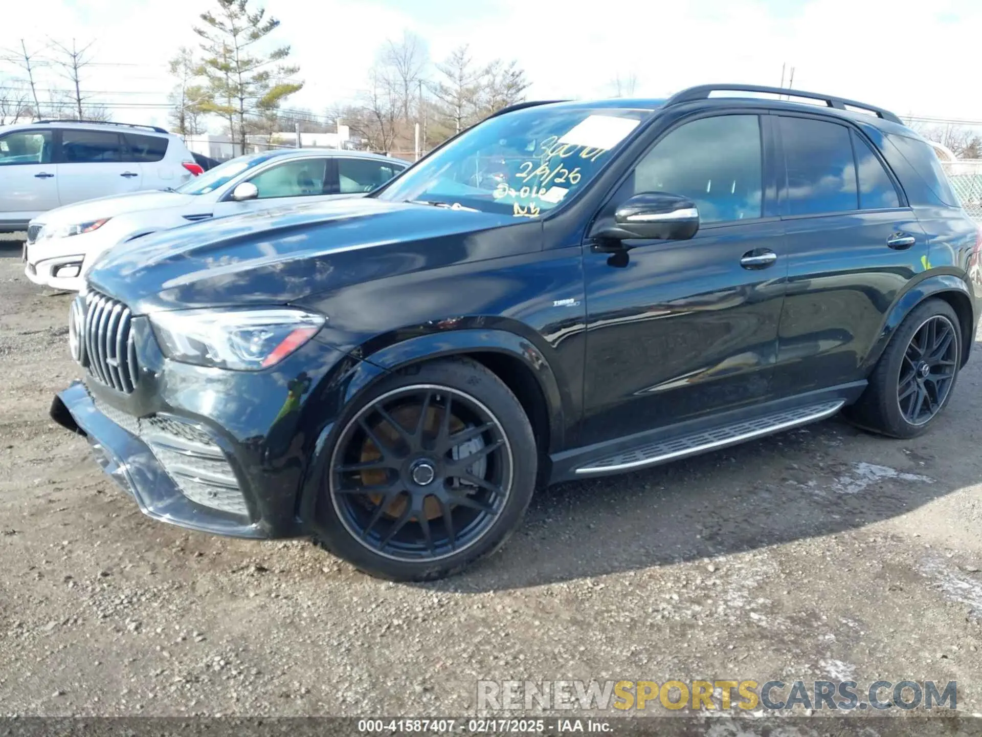 2 Photograph of a damaged car 4JGFB6BB8MA302153 MERCEDES-BENZ AMG GLE 53 2021