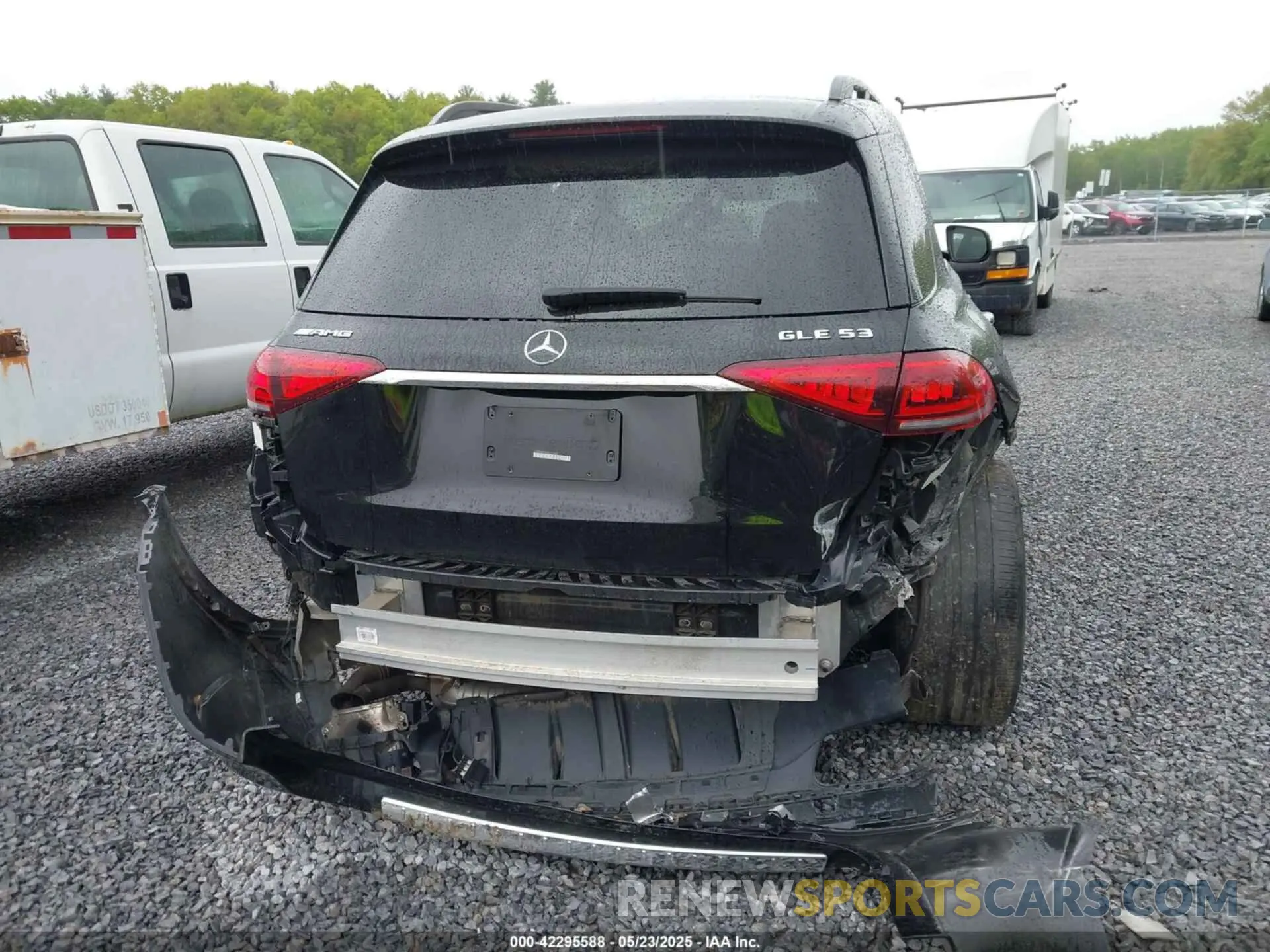 17 Photograph of a damaged car 4JGFB6BBXMA531465 MERCEDES-BENZ AMG GLE 53 2021