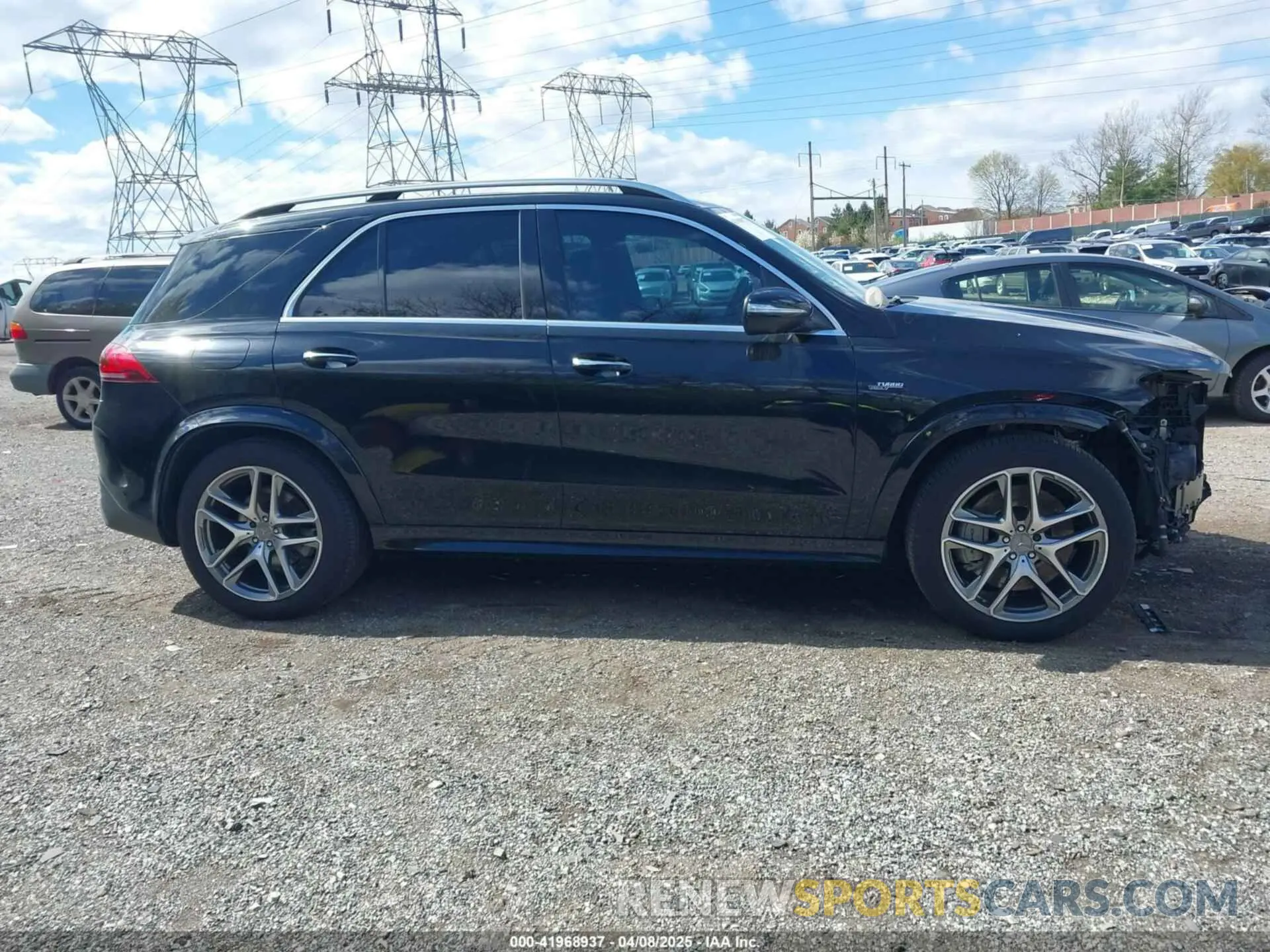 14 Photograph of a damaged car 4JGFB6BB2NA605382 MERCEDES-BENZ AMG GLE 53 2022