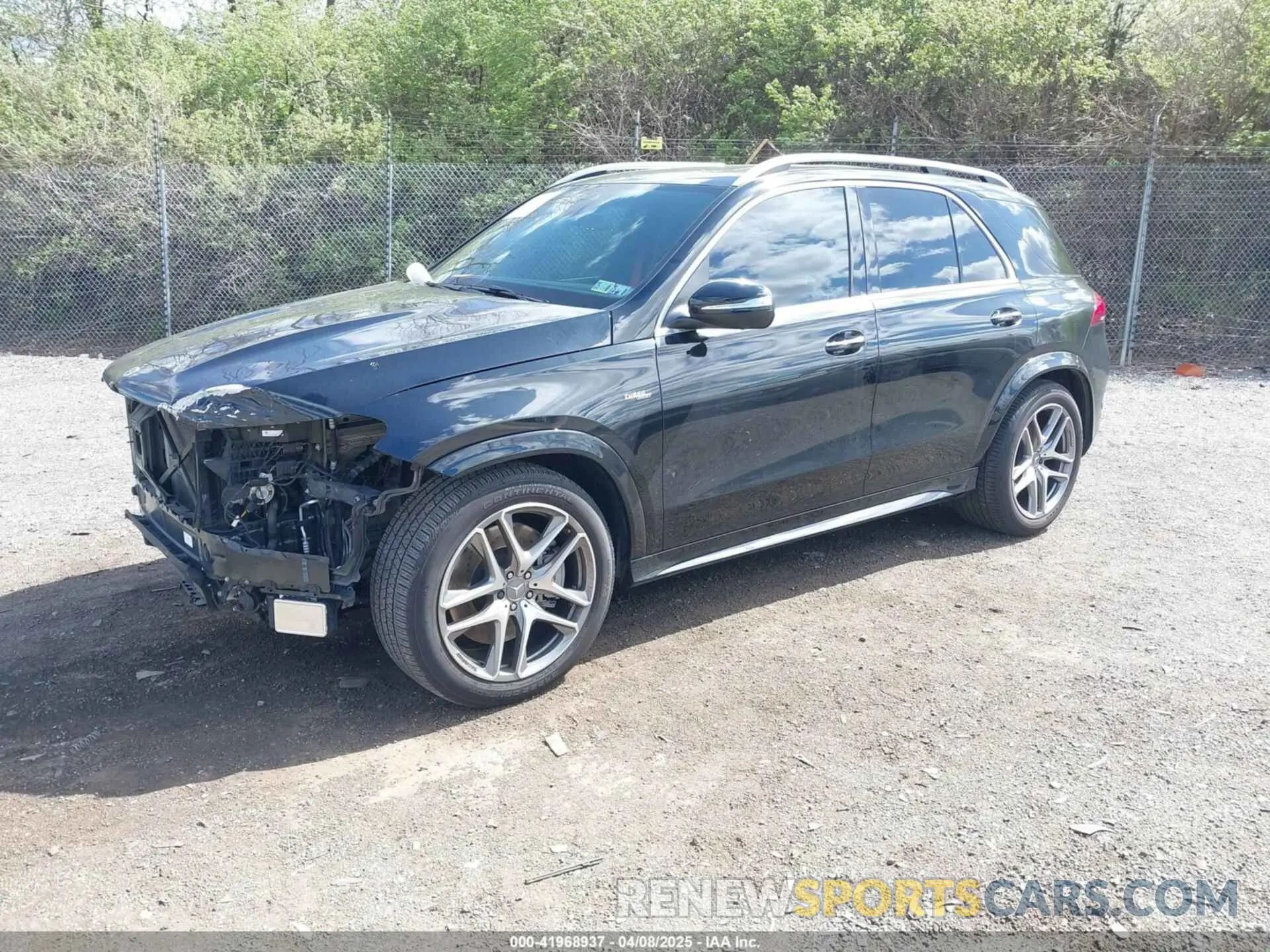 2 Photograph of a damaged car 4JGFB6BB2NA605382 MERCEDES-BENZ AMG GLE 53 2022