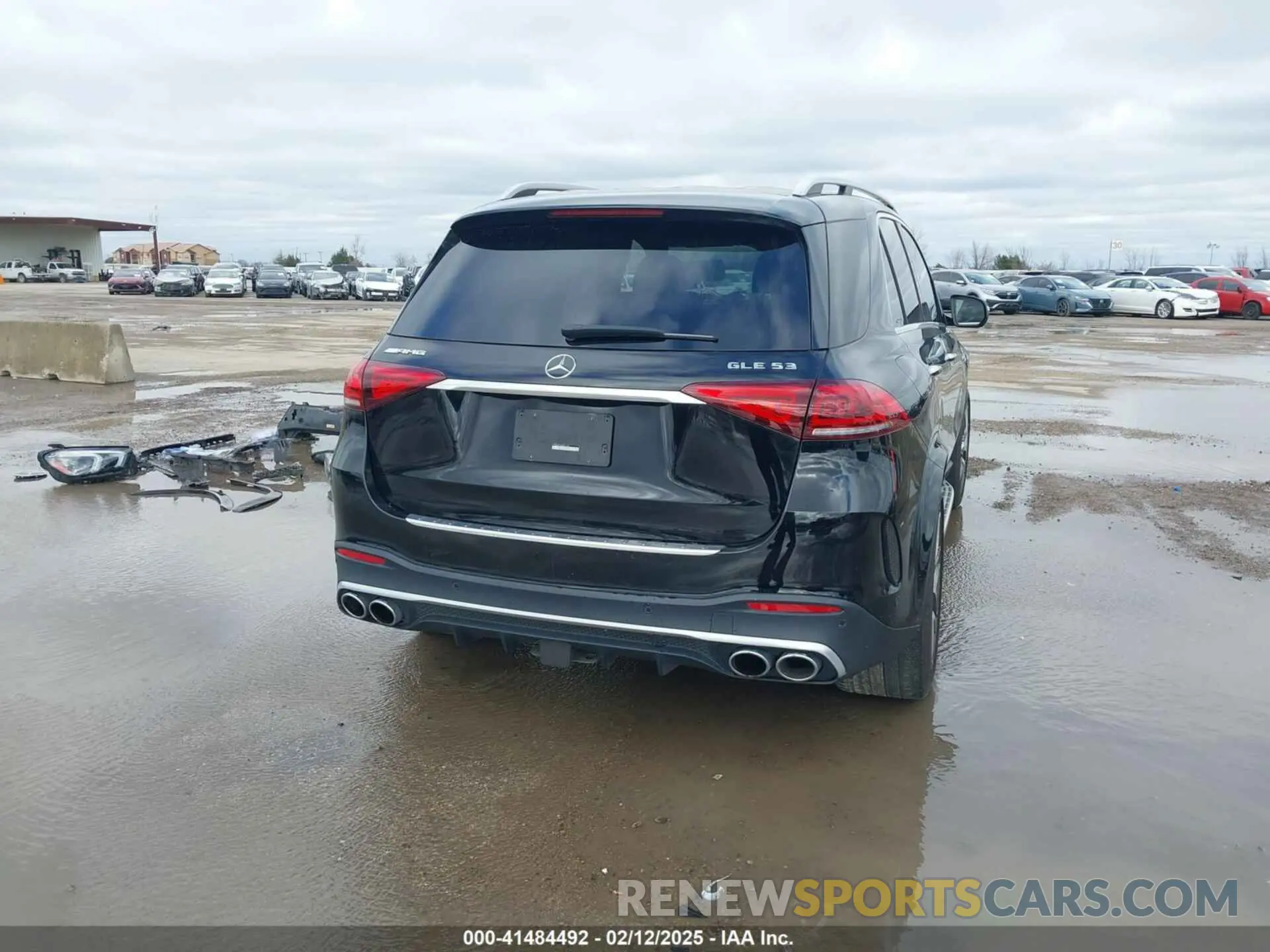 17 Photograph of a damaged car 4JGFB6BBXNA596396 MERCEDES-BENZ AMG GLE 53 2022