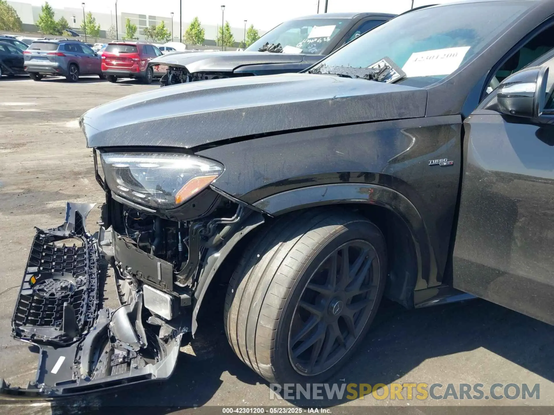 19 Photograph of a damaged car 4JGFB6BBXRB180302 MERCEDES-BENZ AMG GLE 53 2024