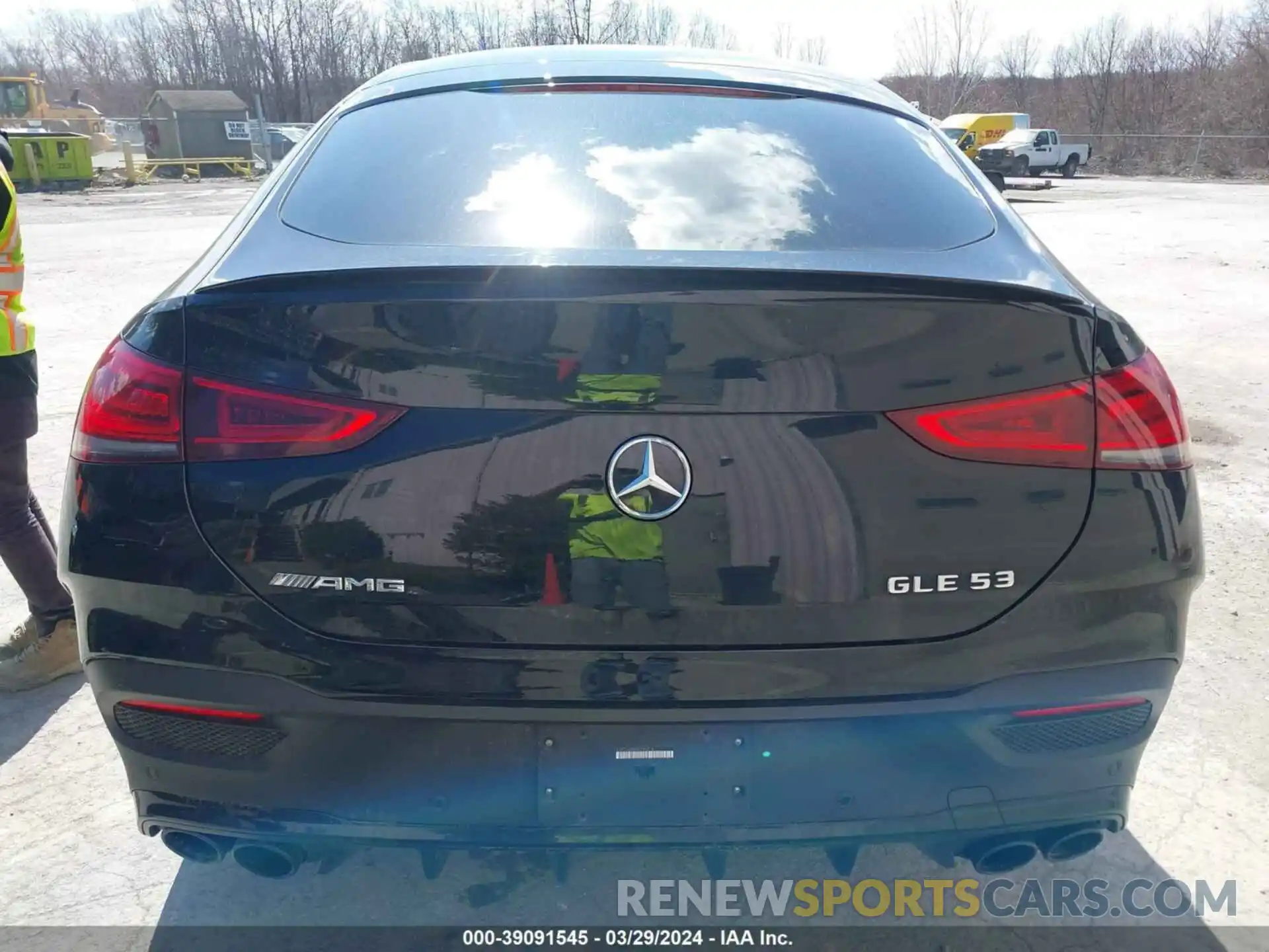 17 Photograph of a damaged car 4JGFD6BB8MA296218 MERCEDES-BENZ AMG GLE 53 COUPE 2021