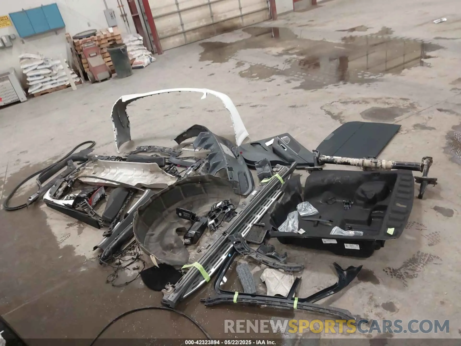 12 Photograph of a damaged car 4JGFD6BBXNA831650 MERCEDES-BENZ AMG GLE 53 COUPE 2022