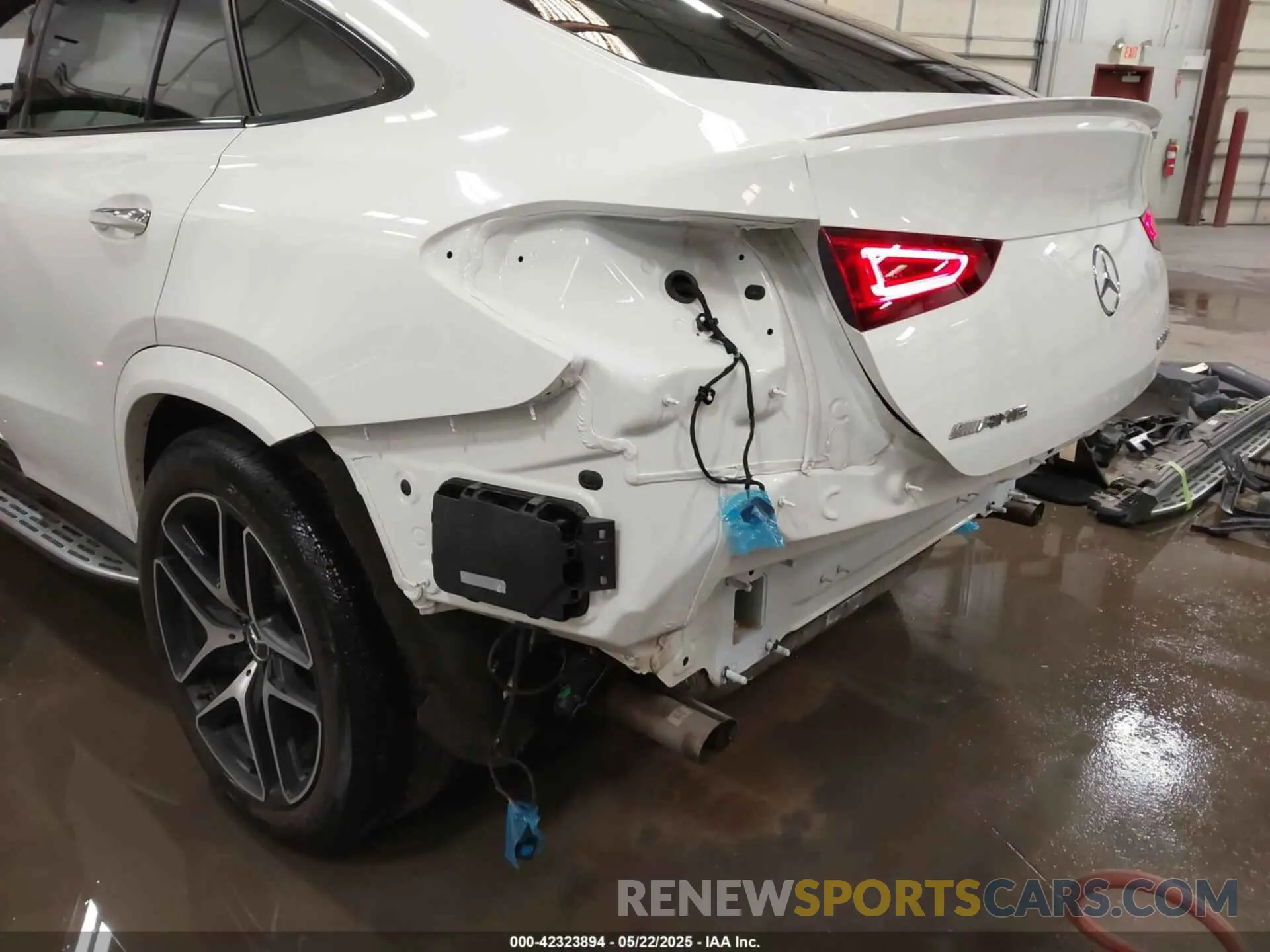 18 Photograph of a damaged car 4JGFD6BBXNA831650 MERCEDES-BENZ AMG GLE 53 COUPE 2022