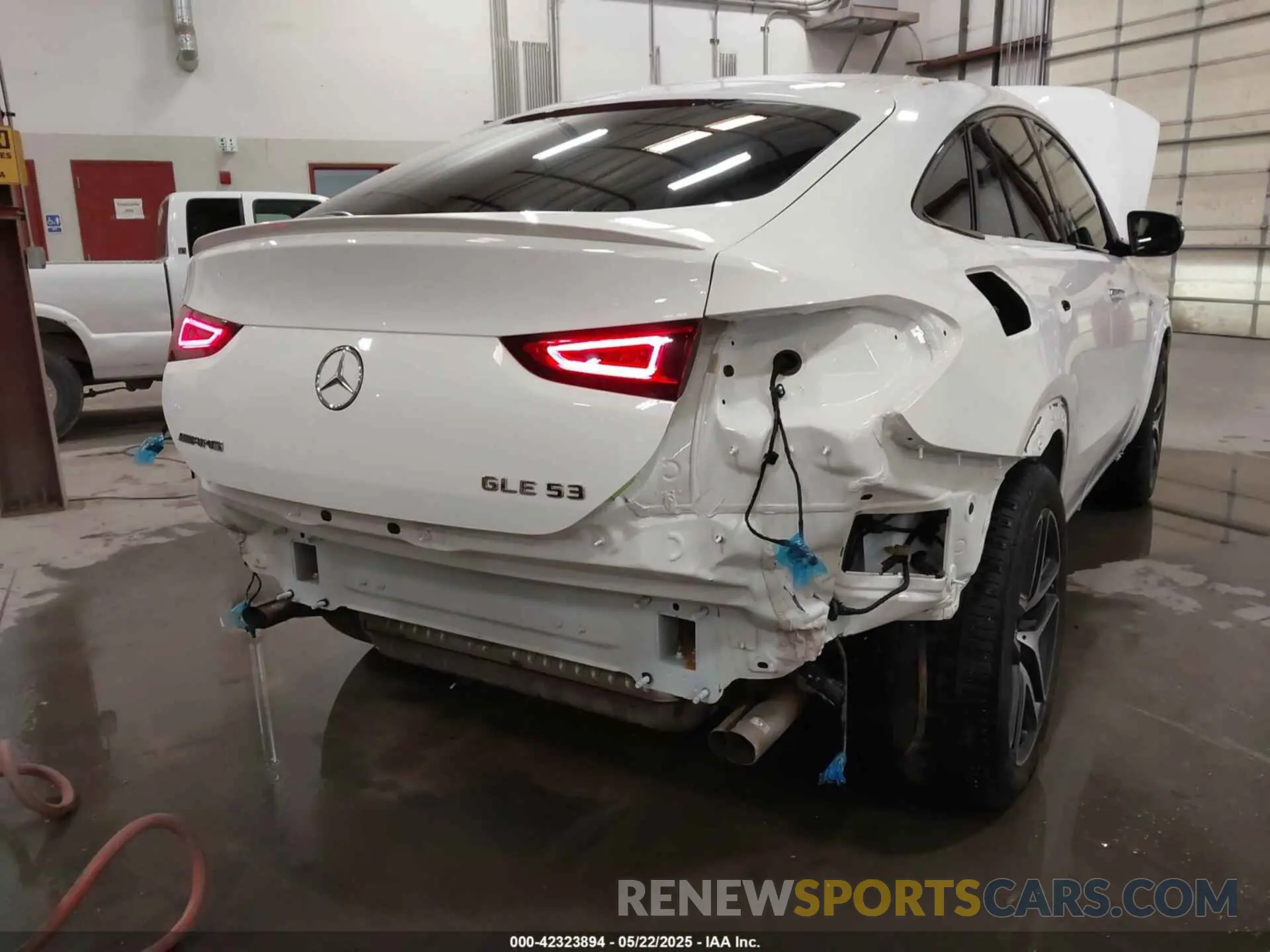 6 Photograph of a damaged car 4JGFD6BBXNA831650 MERCEDES-BENZ AMG GLE 53 COUPE 2022
