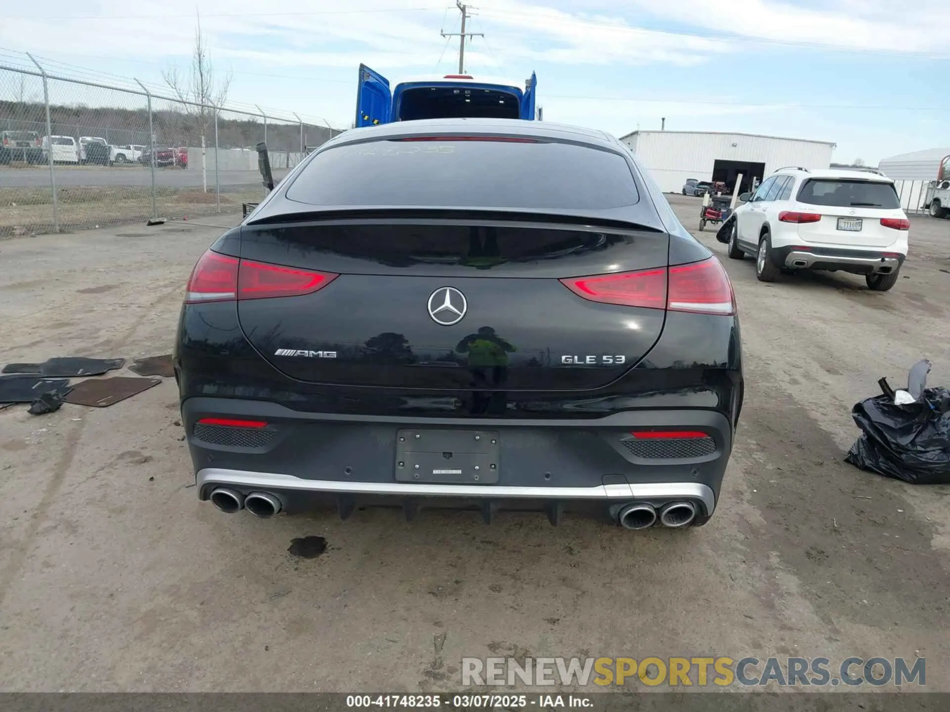 17 Photograph of a damaged car 4JGFD6BB1PA959004 MERCEDES-BENZ AMG GLE 53 COUPE 2023