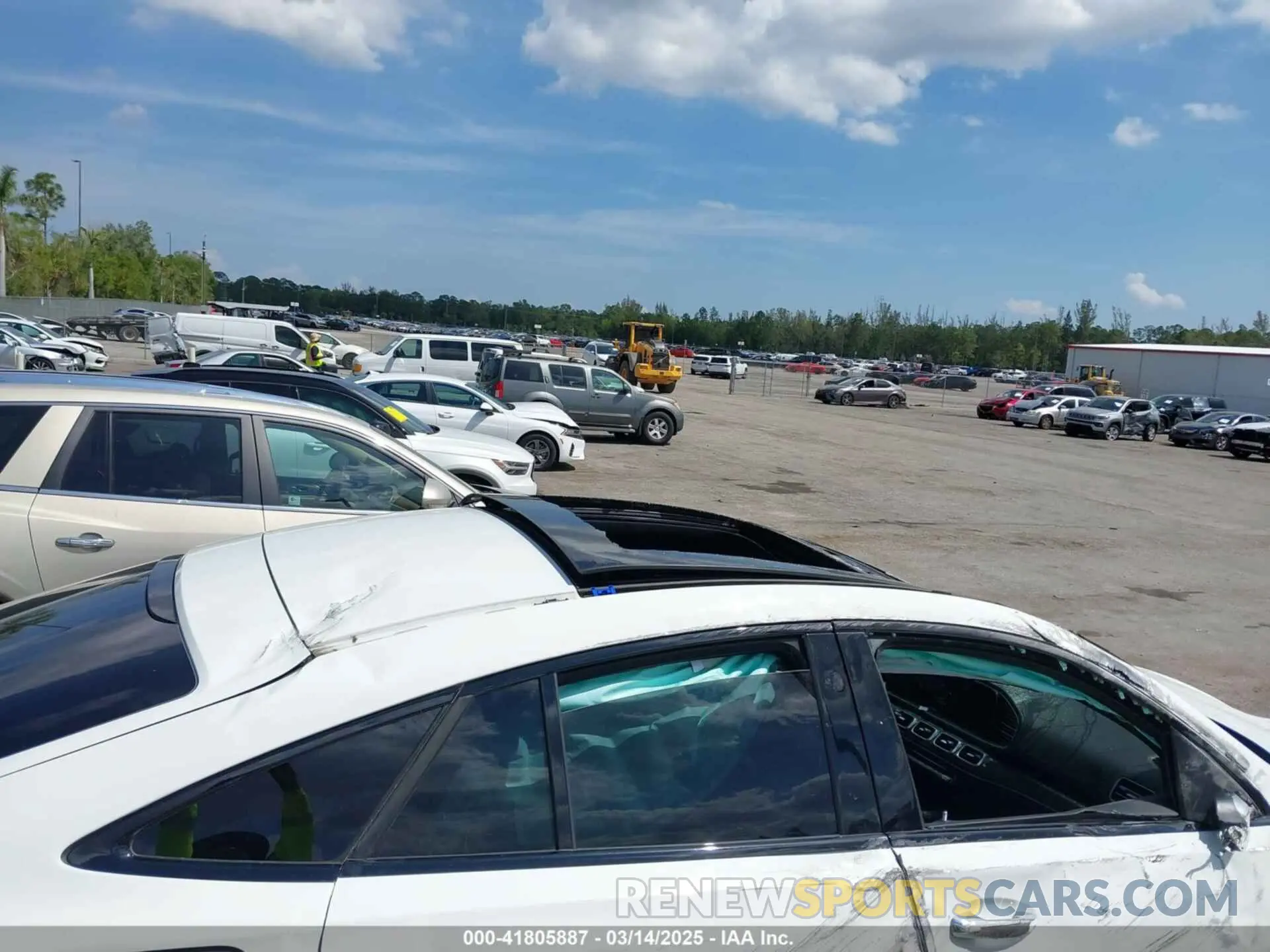 15 Photograph of a damaged car 4JGFD6BB9PA885685 MERCEDES-BENZ AMG GLE 53 COUPE 2023