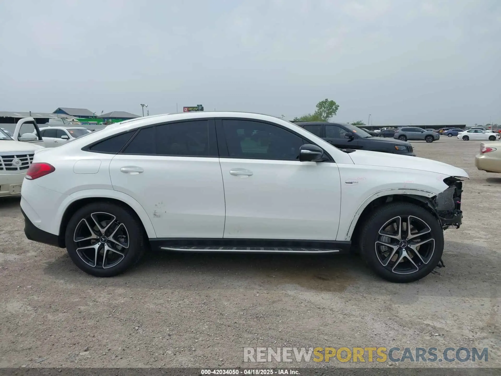 14 Photograph of a damaged car 4JGFD6BBXPA835314 MERCEDES-BENZ AMG GLE 53 COUPE 2023