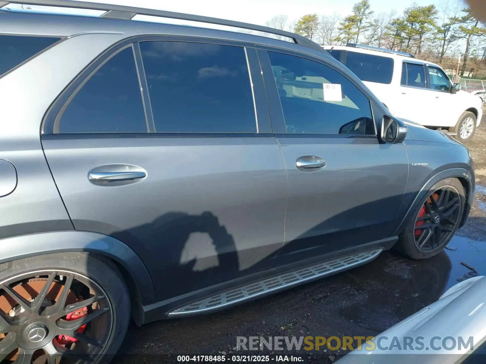 12 Photograph of a damaged car 4JGFB8KB6MA435084 MERCEDES-BENZ AMG GLE 63 2021