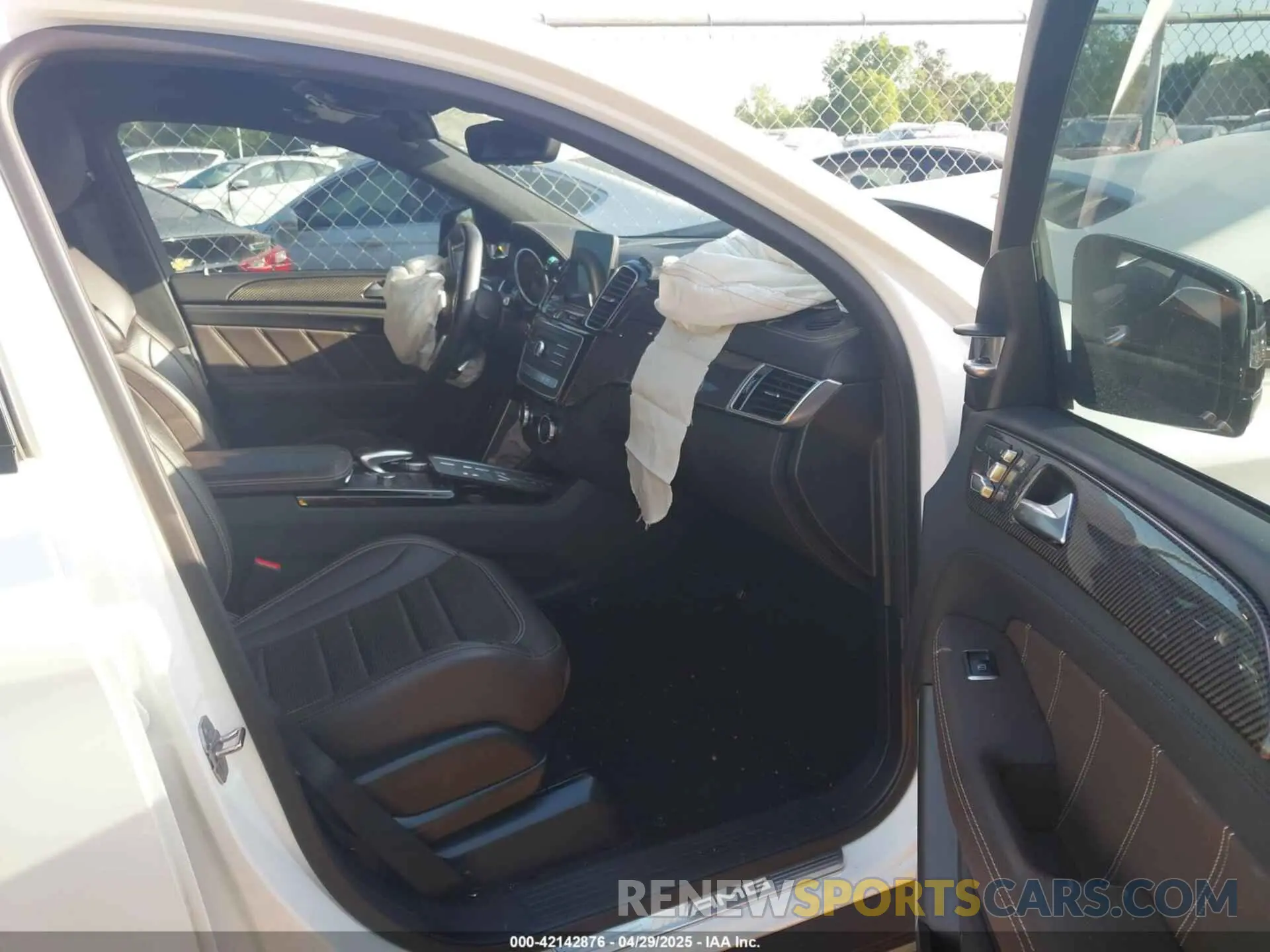 5 Photograph of a damaged car 4JGED7FB8KA155027 MERCEDES-BENZ AMG GLE 63 COUPE 2019